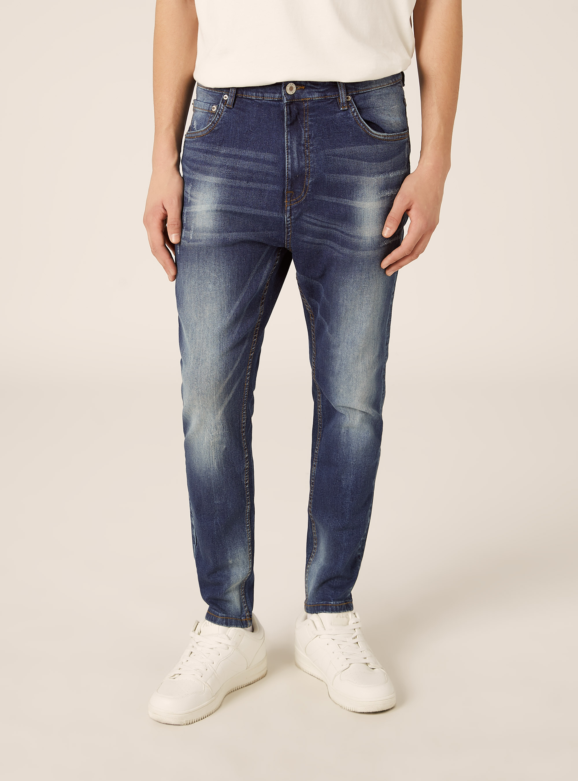 Stretch denim carrot fit jeans, D002 MEDIUM DARK BLUE