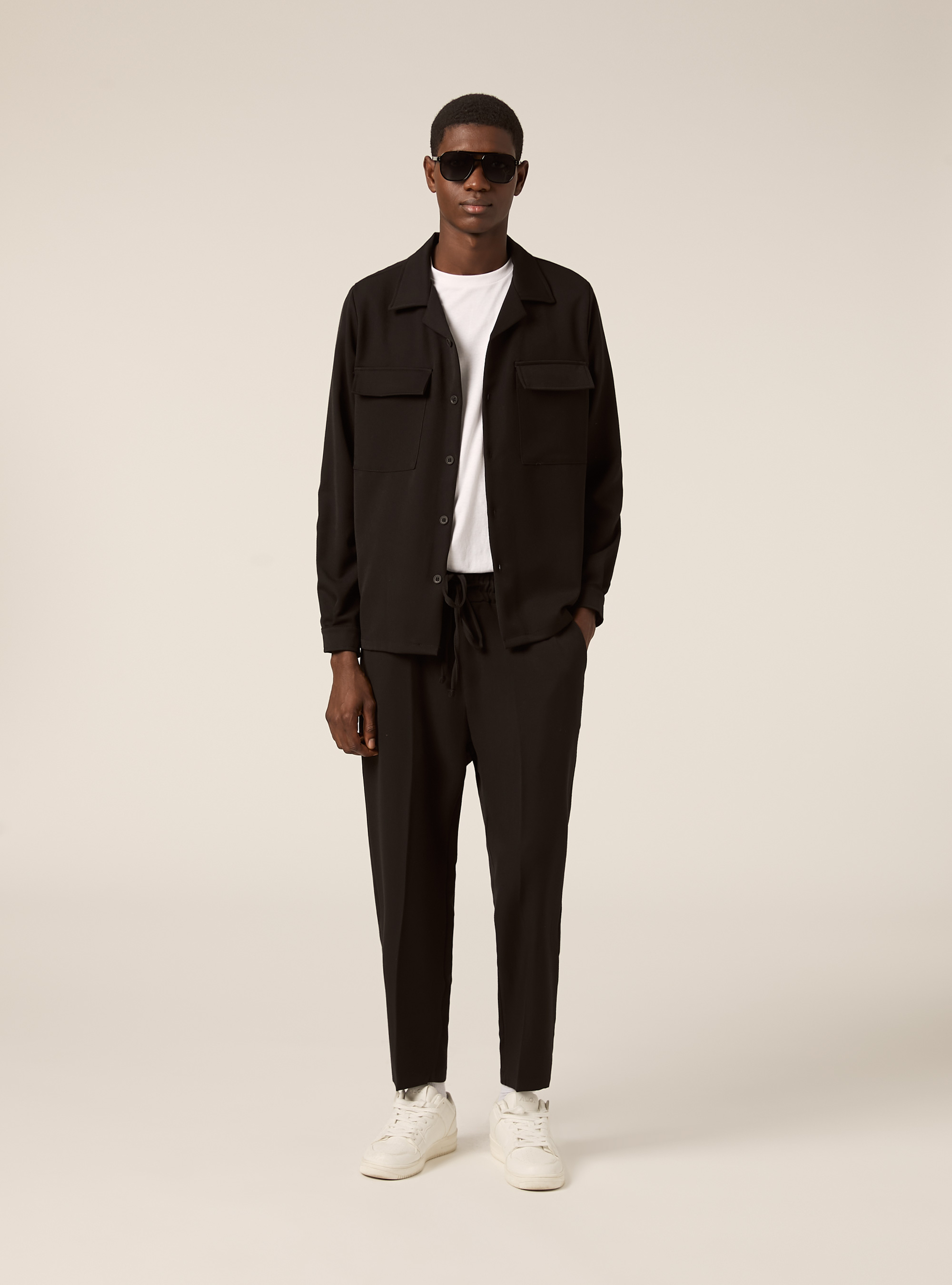 Camicia basic con tasconi, BK1 BLACK