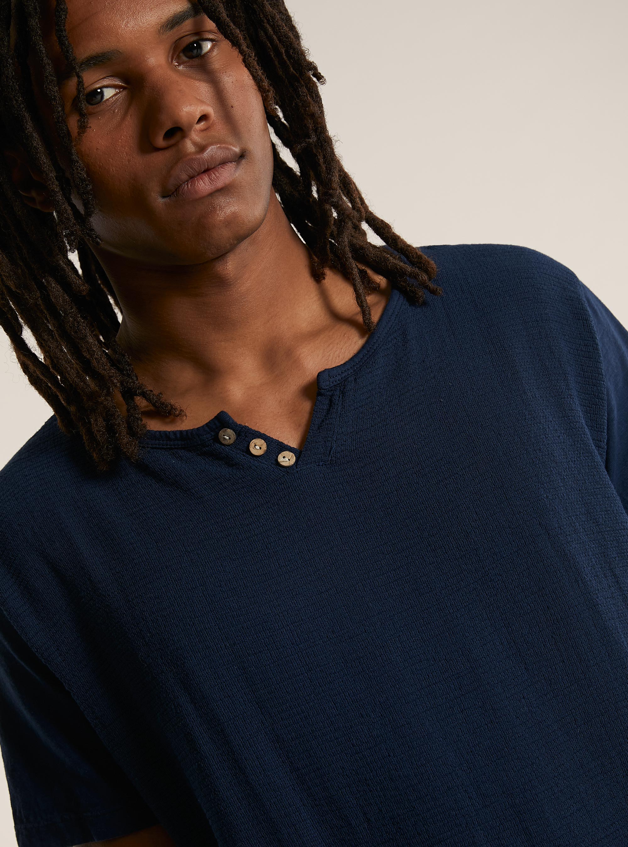 Linen blend T-shirt with v-neck and buttons, NA2 NAVY MEDIUM