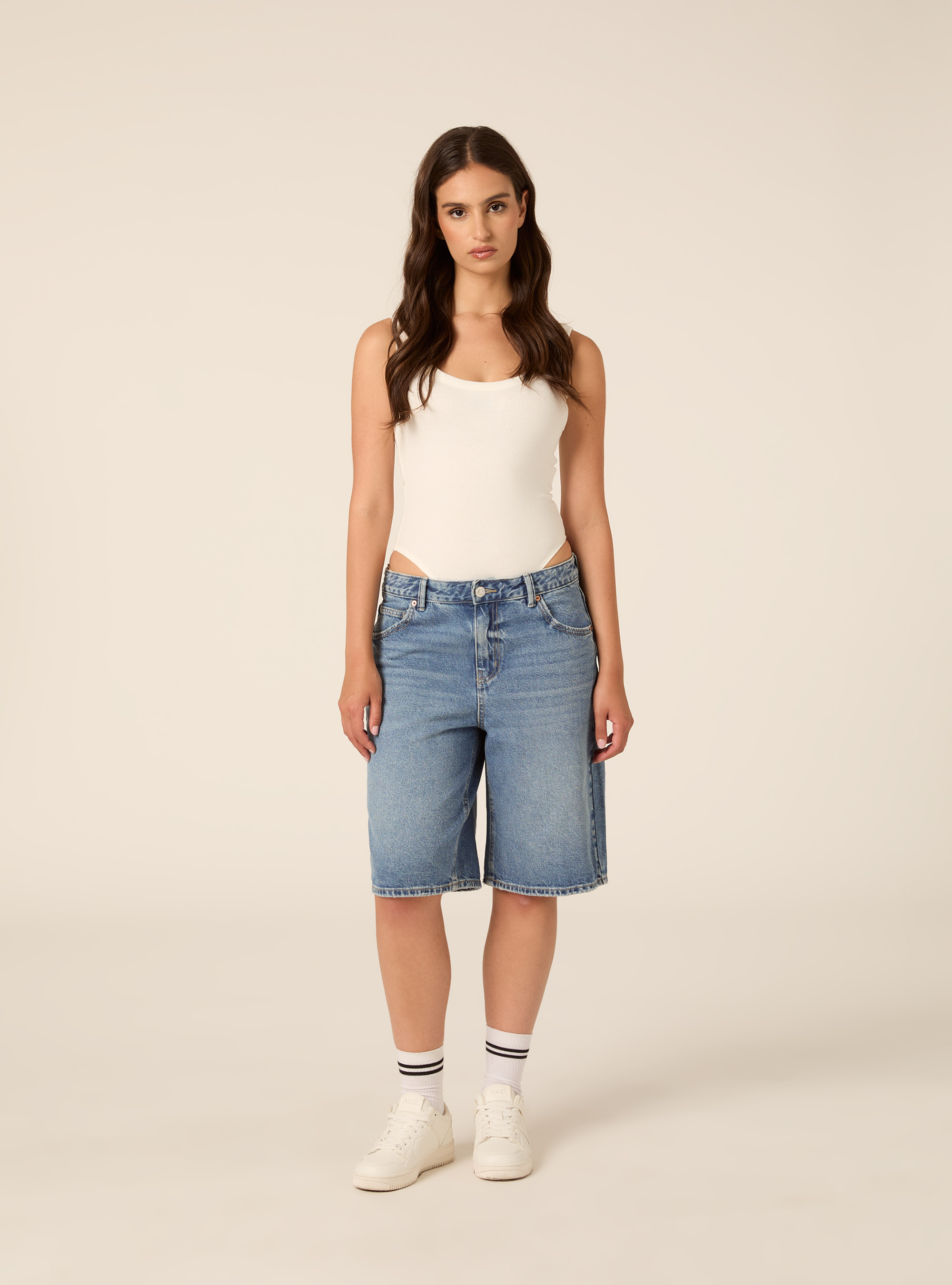 Bermuda jort in denim, D004 MEDIUM LIGHT BLUE