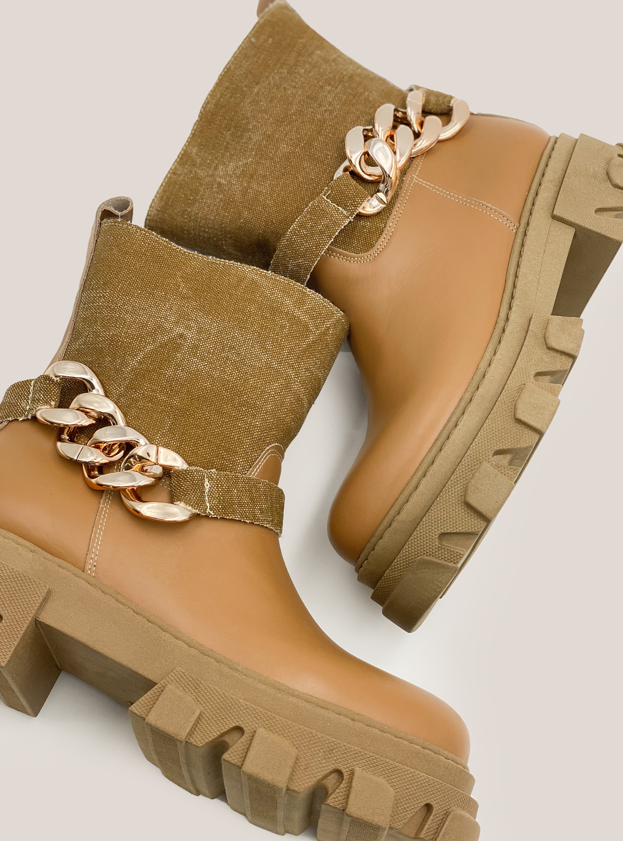 Stivaletto in pelle con inserto in tela, C5508 TOBACCO