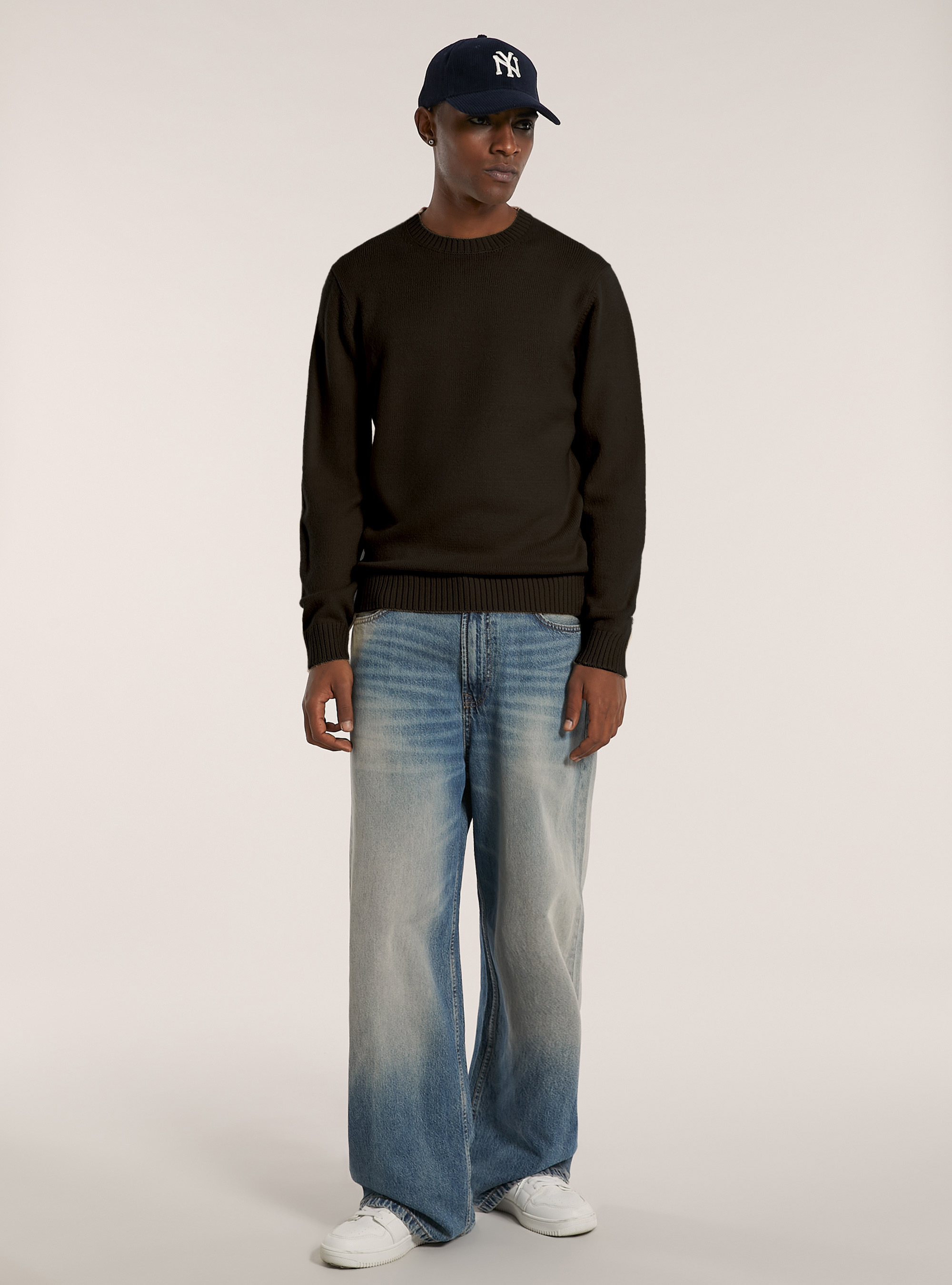 Maglia girocollo basica, BR1 BROWN DARK