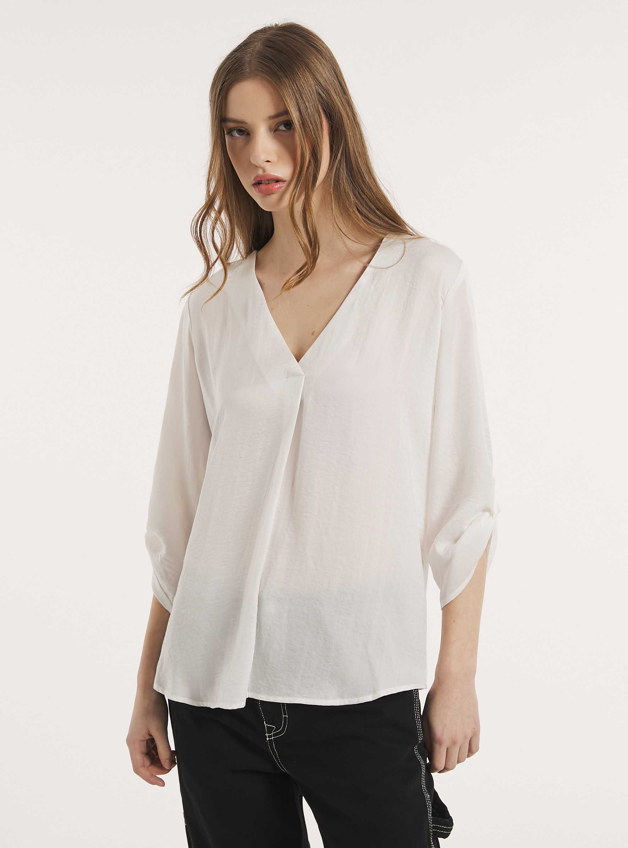 Plain-coloured blouse with neckline, WH1 OFF WHITE