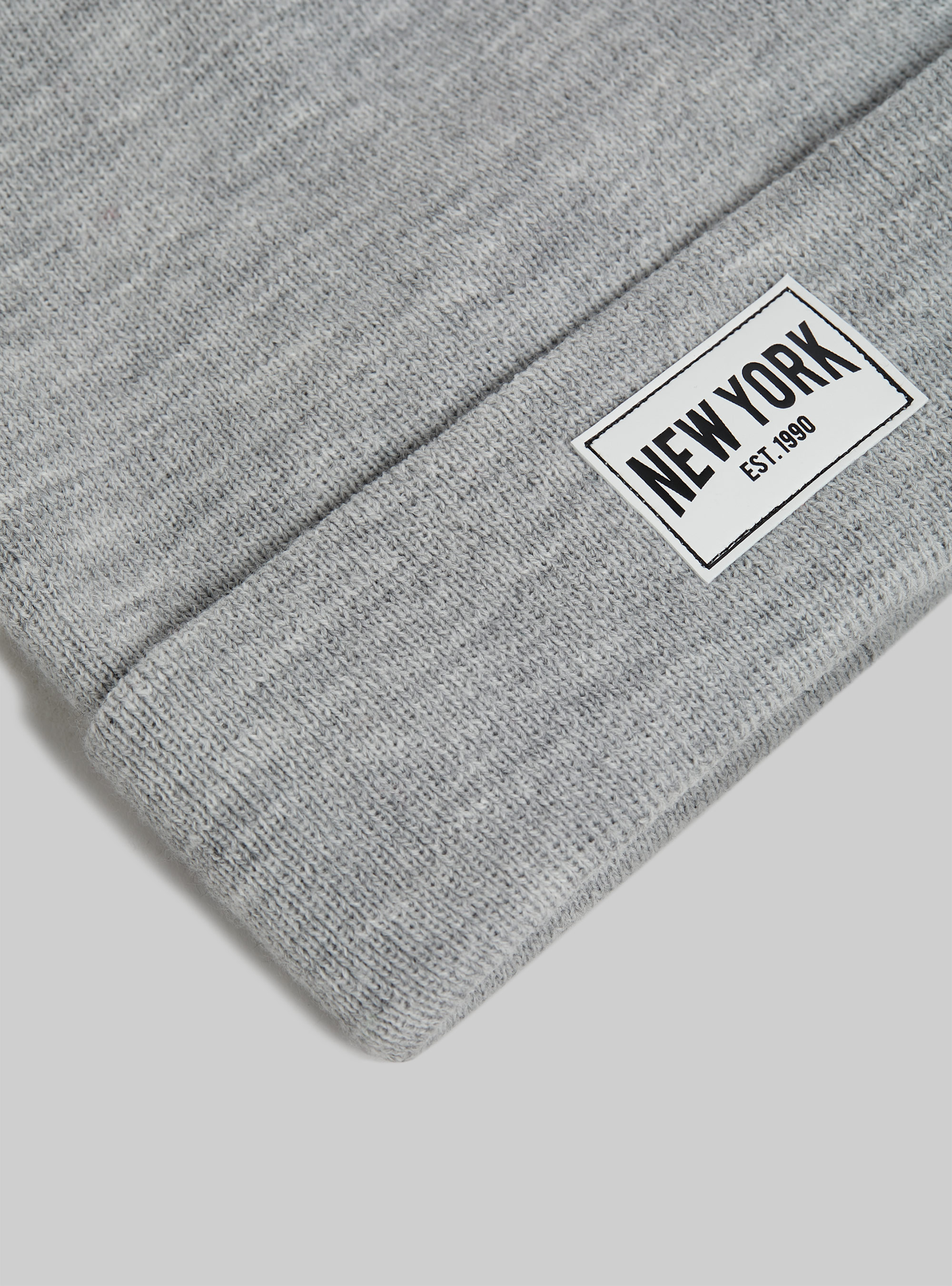 Hat with patch, MGY3 GREY MEL LIGHT