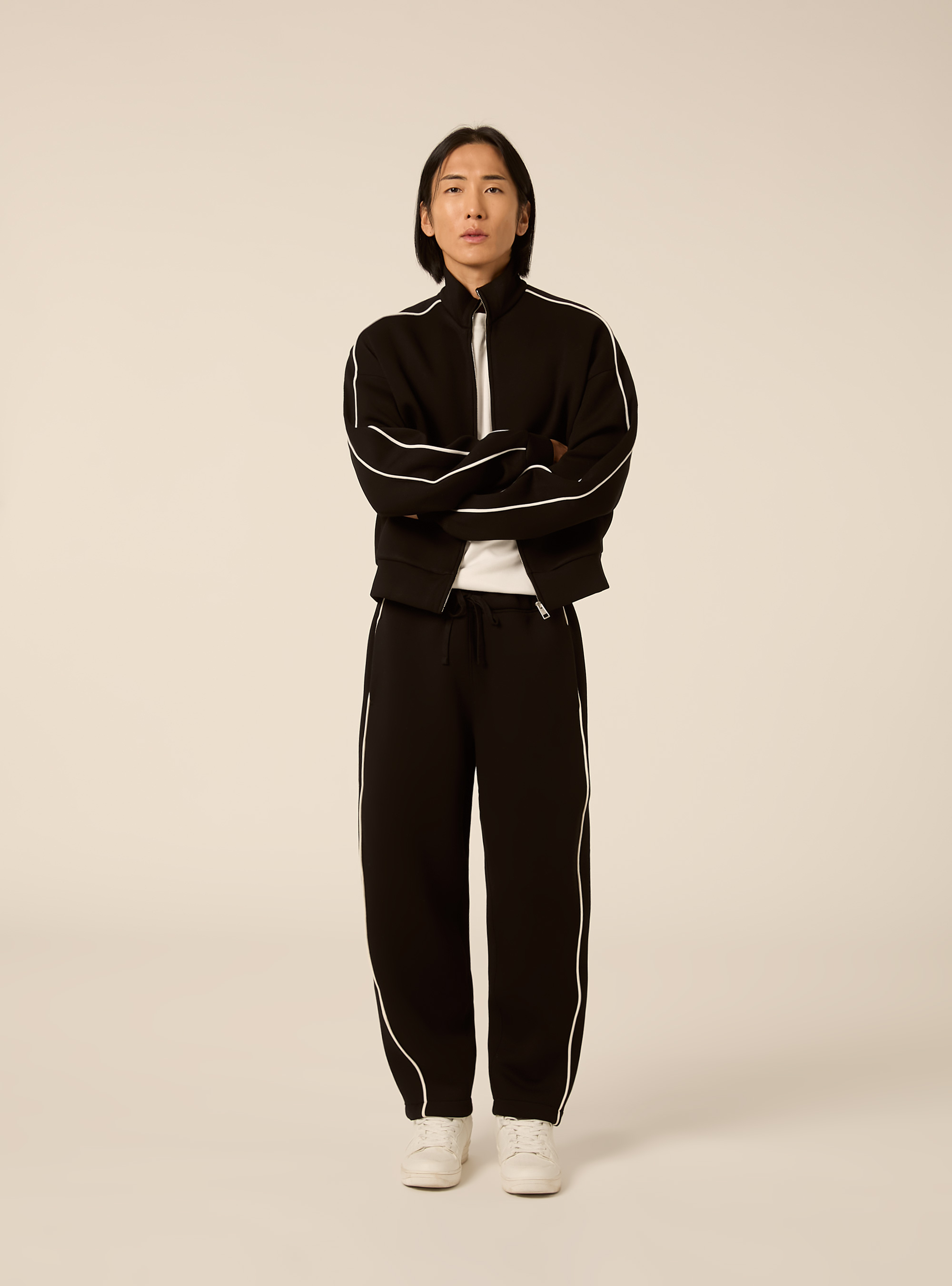Cardigan boxy con piping in contrasto, BK1 BLACK