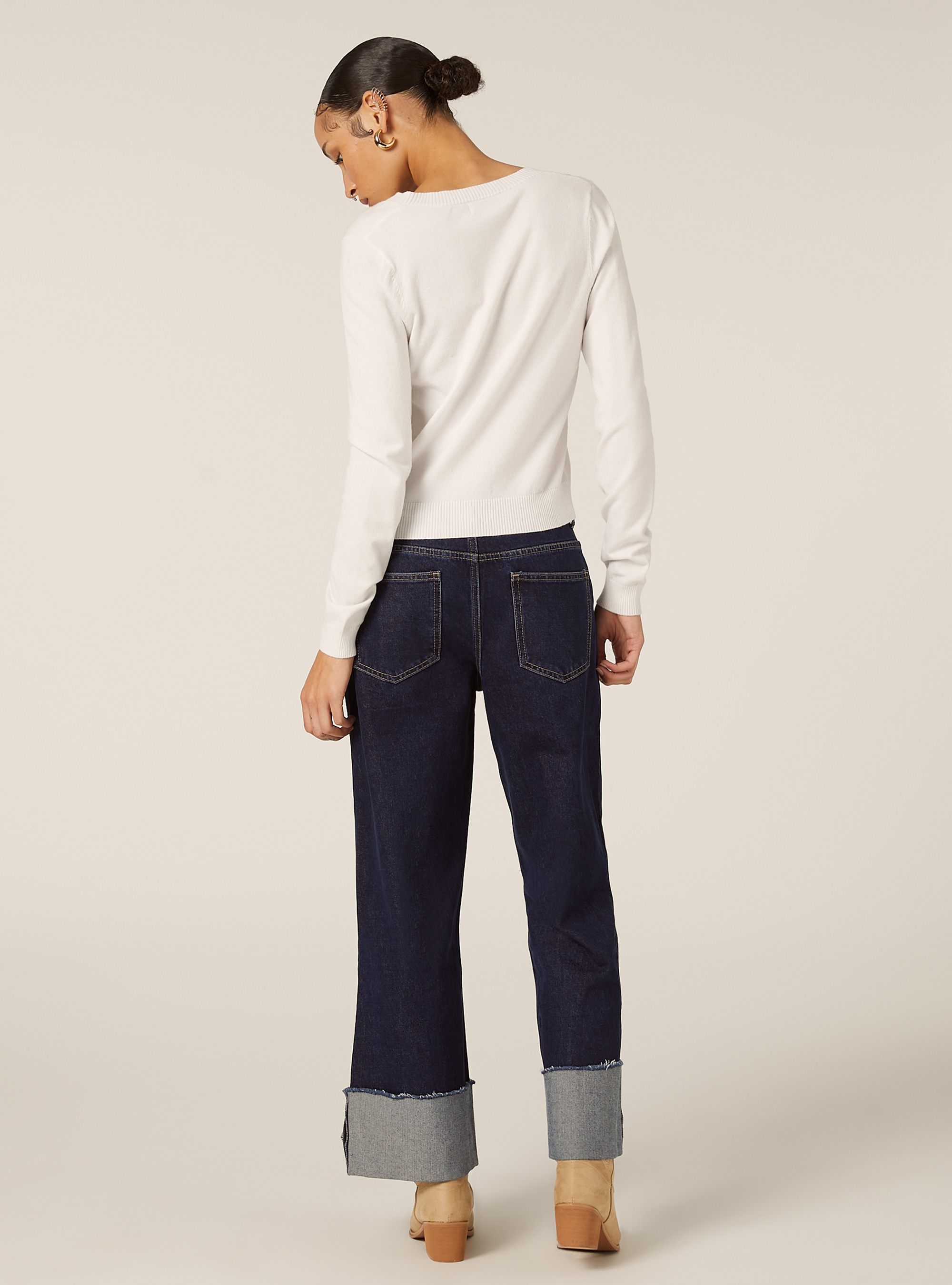 Boxy fit V-neck pullover, WH2 WHITE