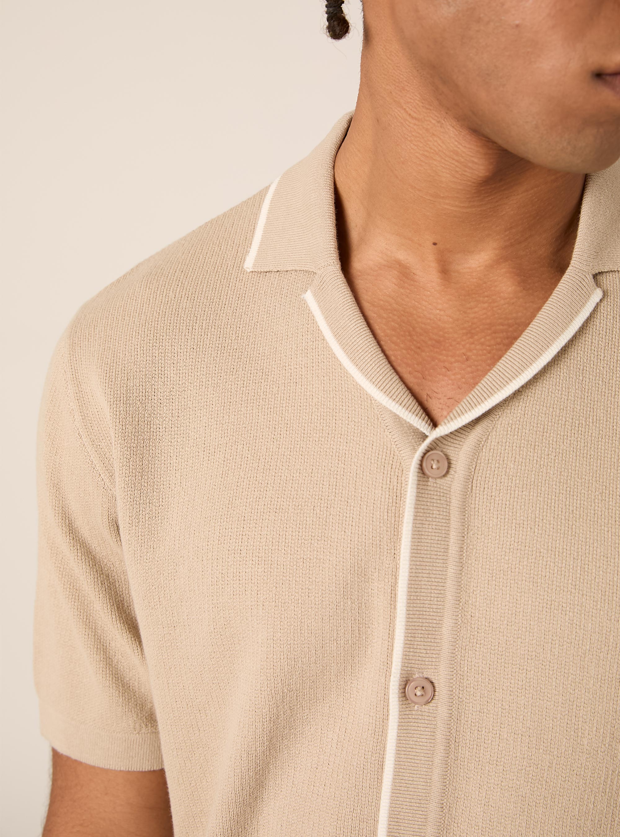 Cardigan con collo polo e bordino in  contrasto, BG2 BEIGE MEDIUM