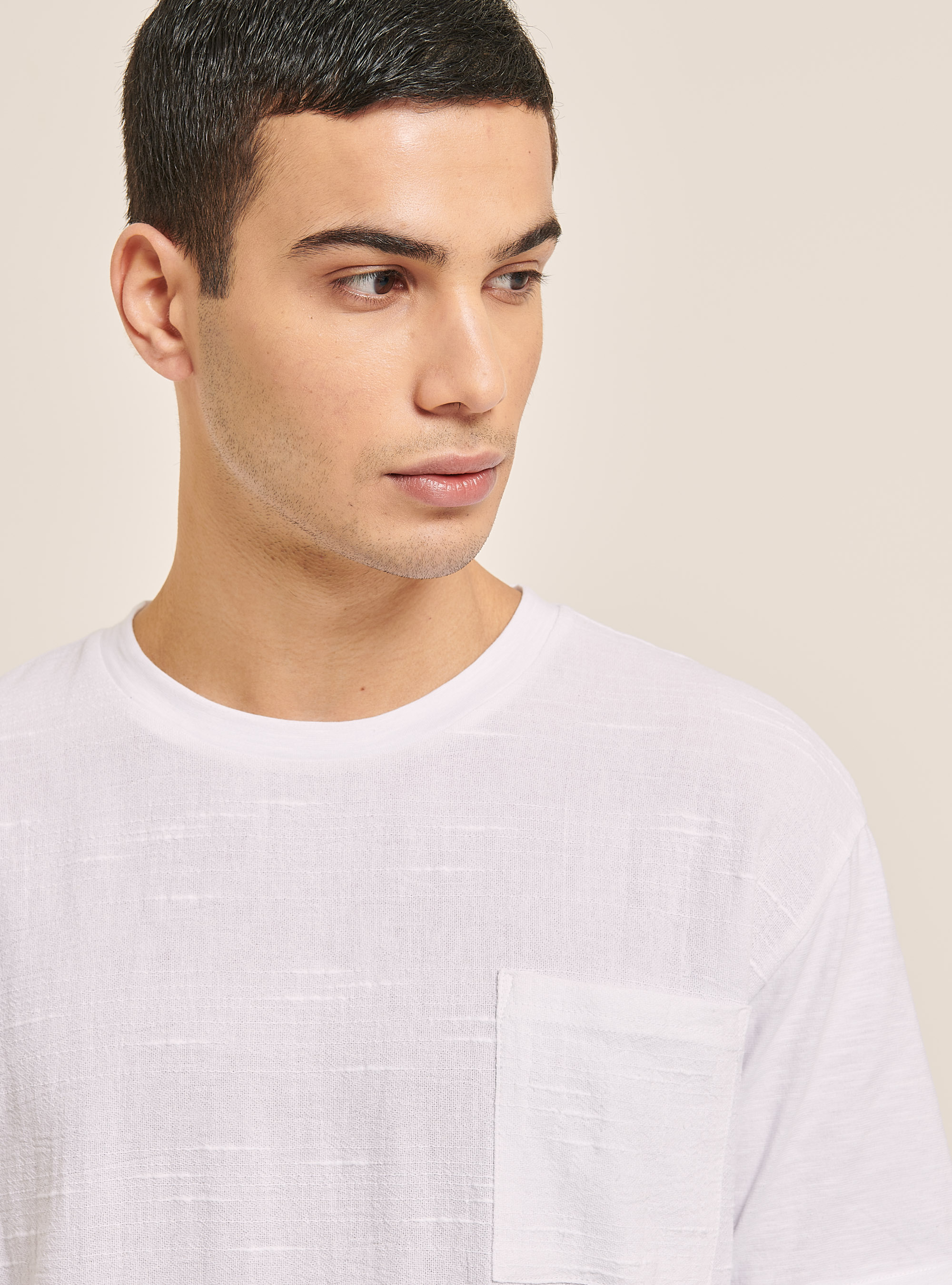 Maglietta in misto lino con taschino, BIANCO