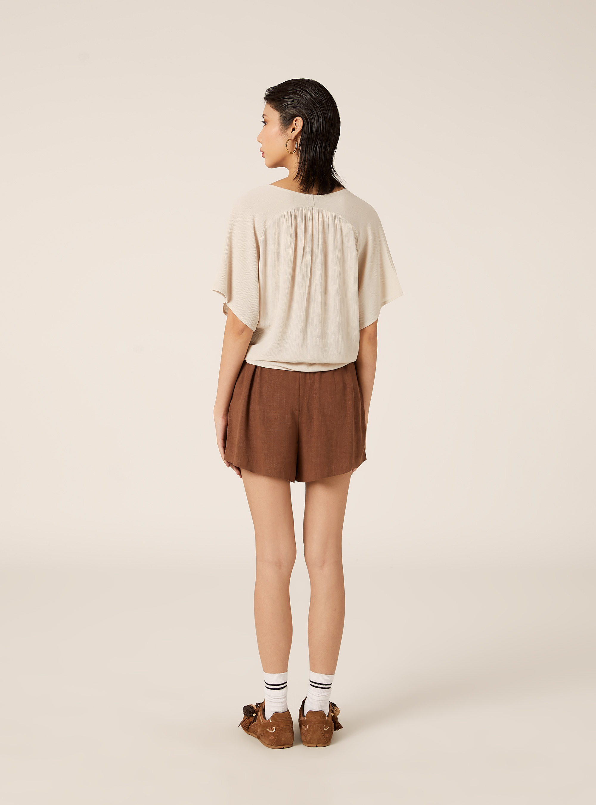 Solid color V-neck shirt with tie-waist, BG3 BEIGE LIGHT