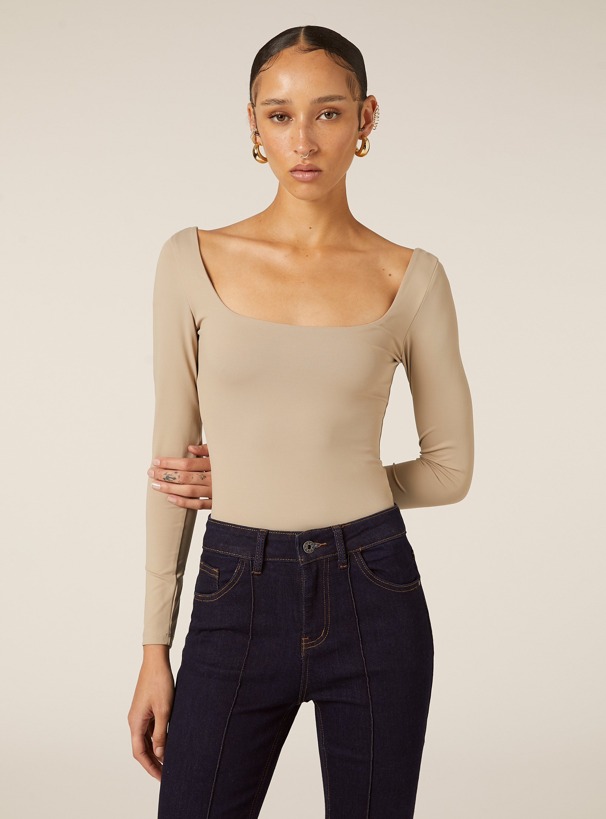 Stretch bodysuit with square neckline, BG3 BEIGE LIGHT