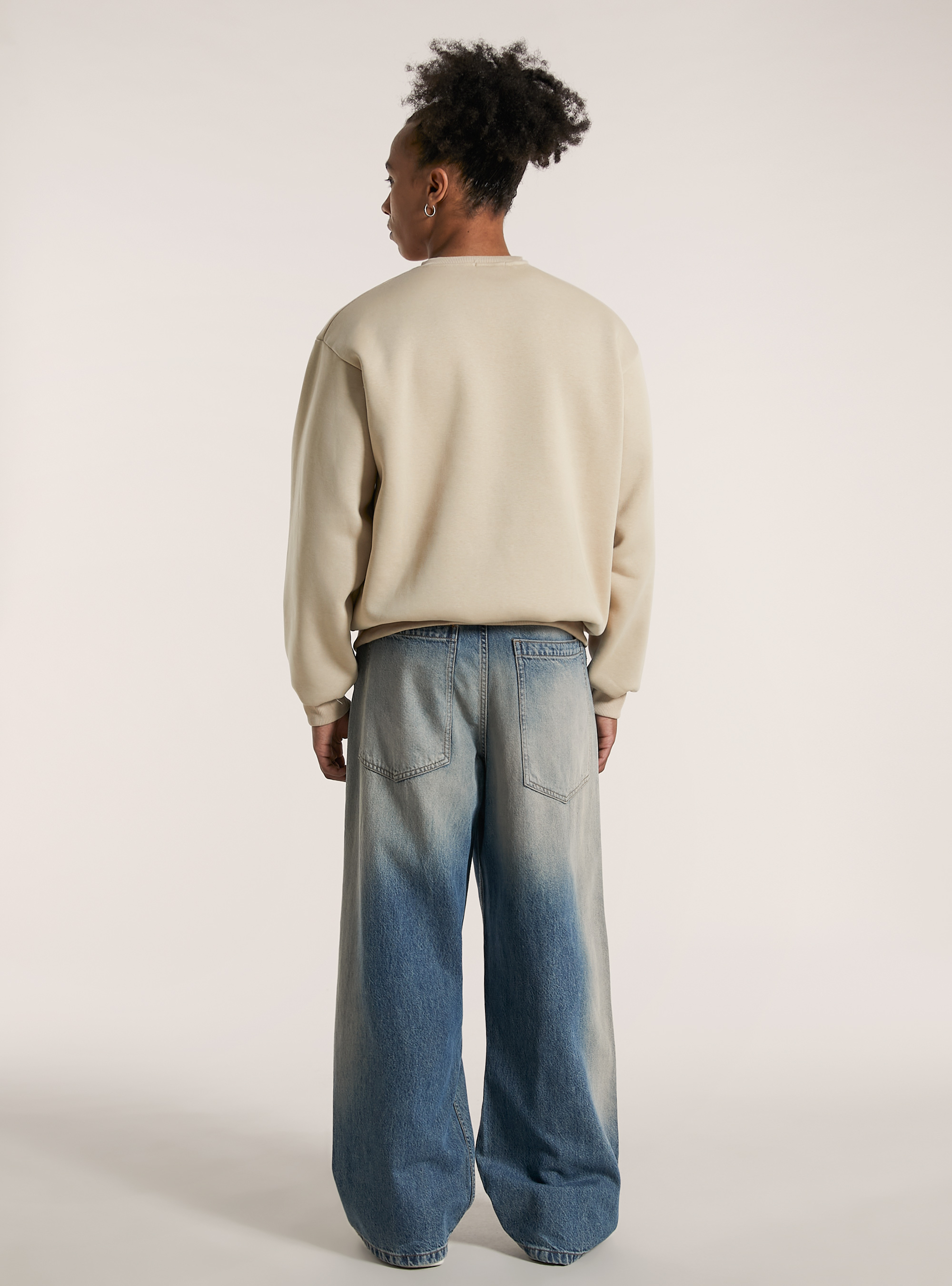 Sudadera de cuello redondo y corte cuadrado, BG3 BEIGE LIGHT