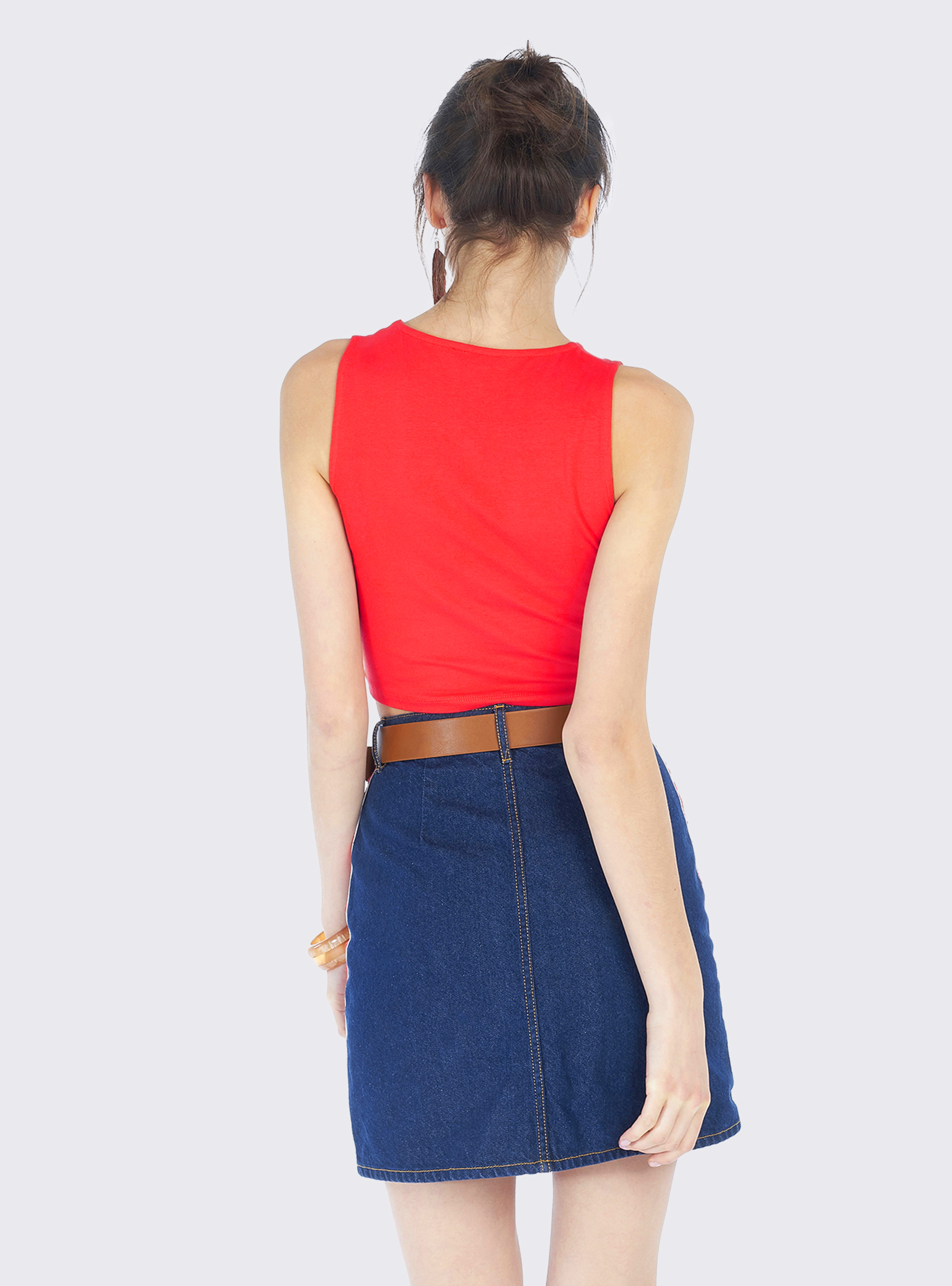 Cropped top essential con nudo, ROJO