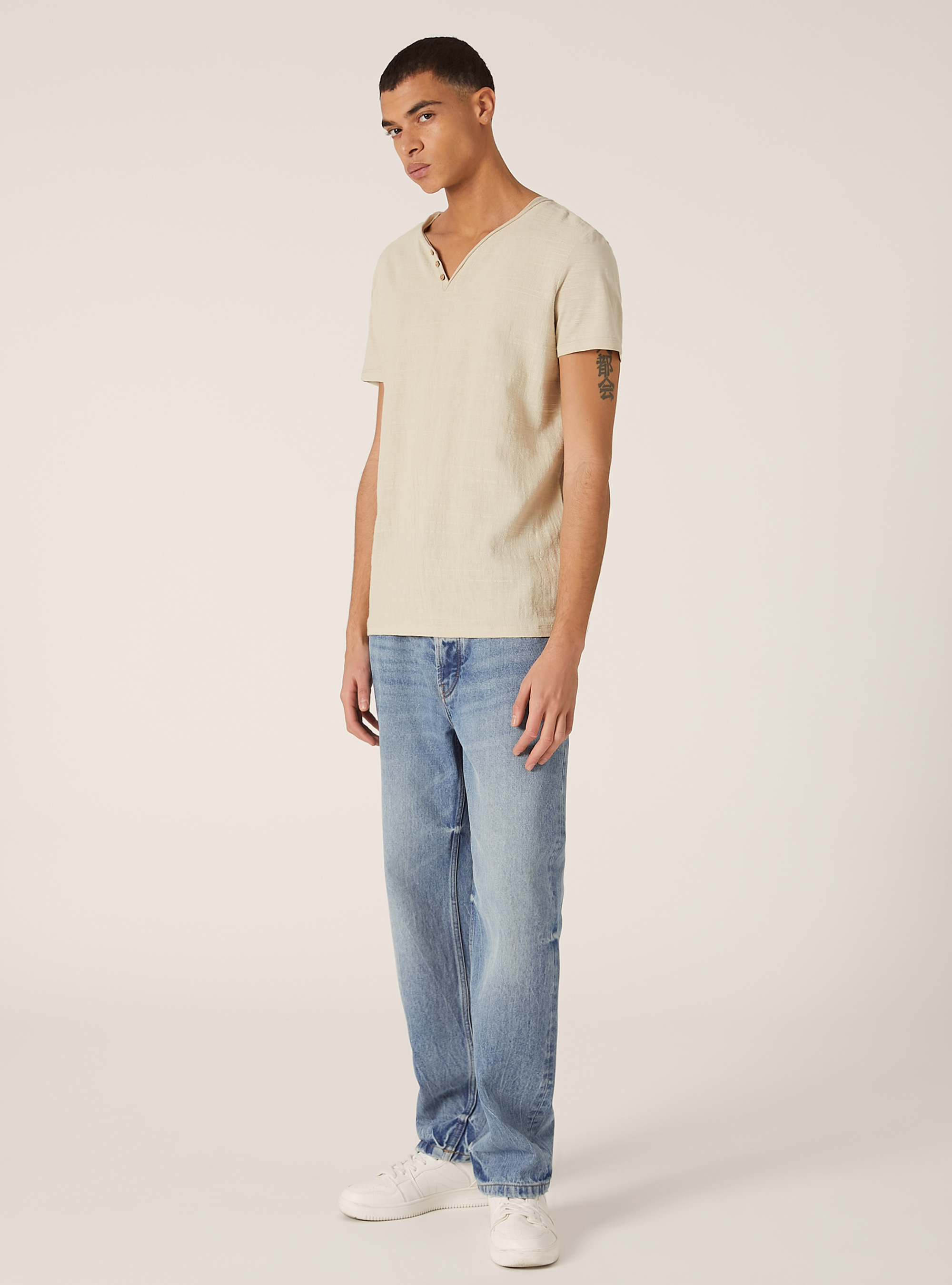 T-shirt à col en V en lin mélangé, BG3 BEIGE LIGHT