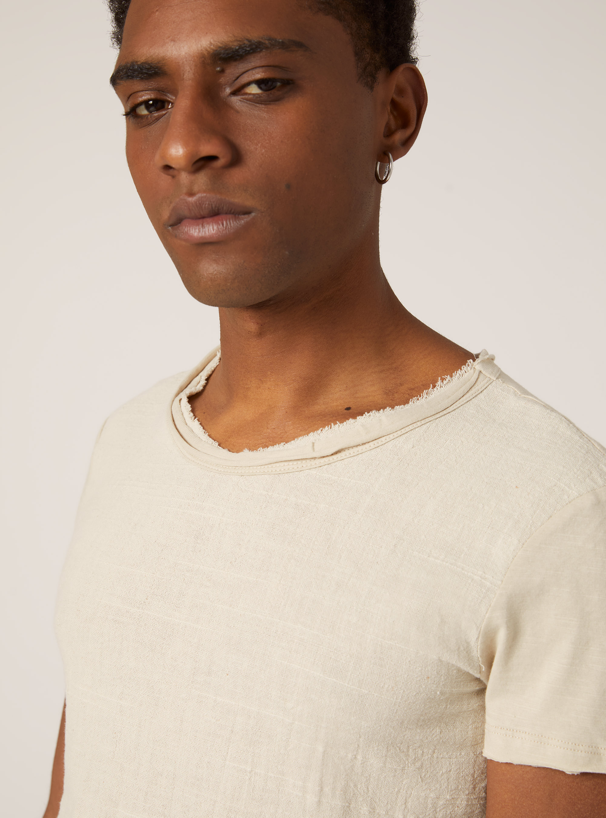 Maglietta in misto lino a maniche corte, BG3 BEIGE LIGHT