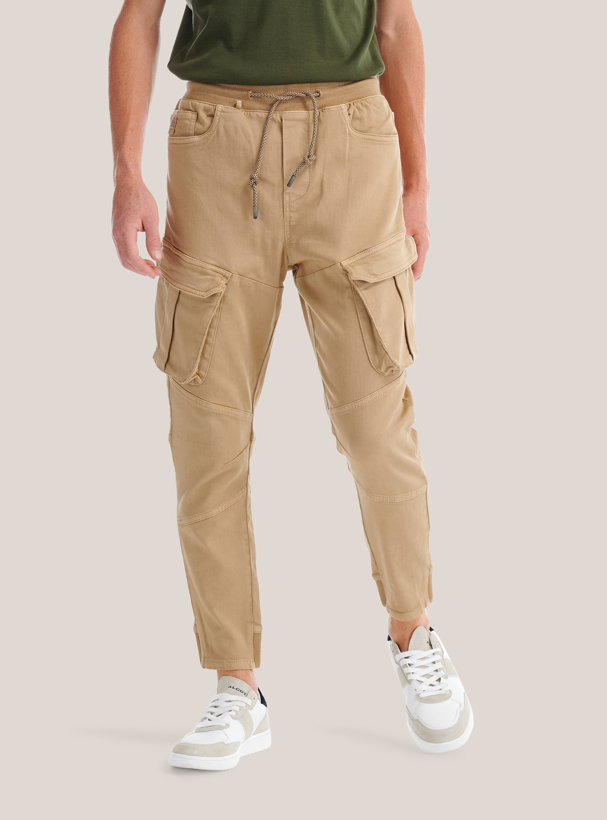 Jogger avec coulisse et poches, C581 BEIGE