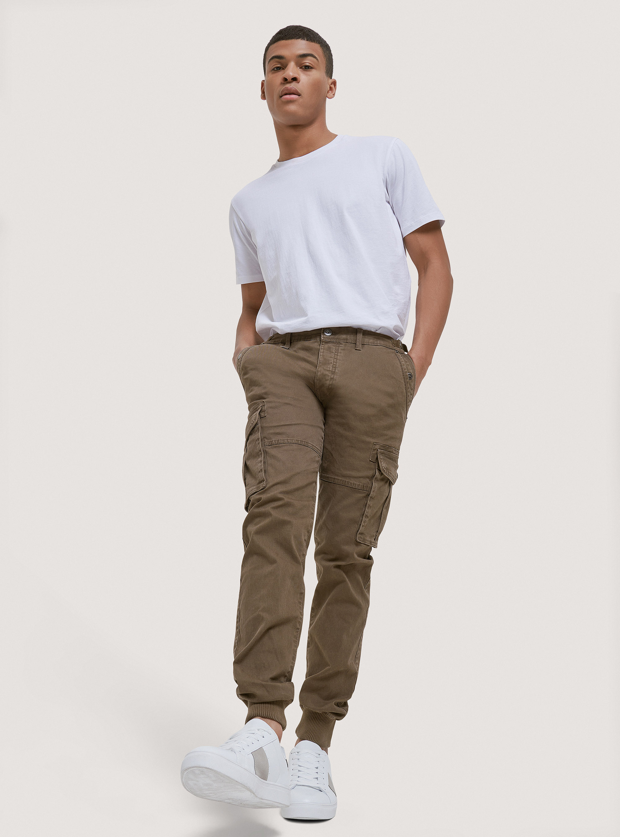 Cotton cargo trousers with elastic | Alcott | Trousers Uomo
