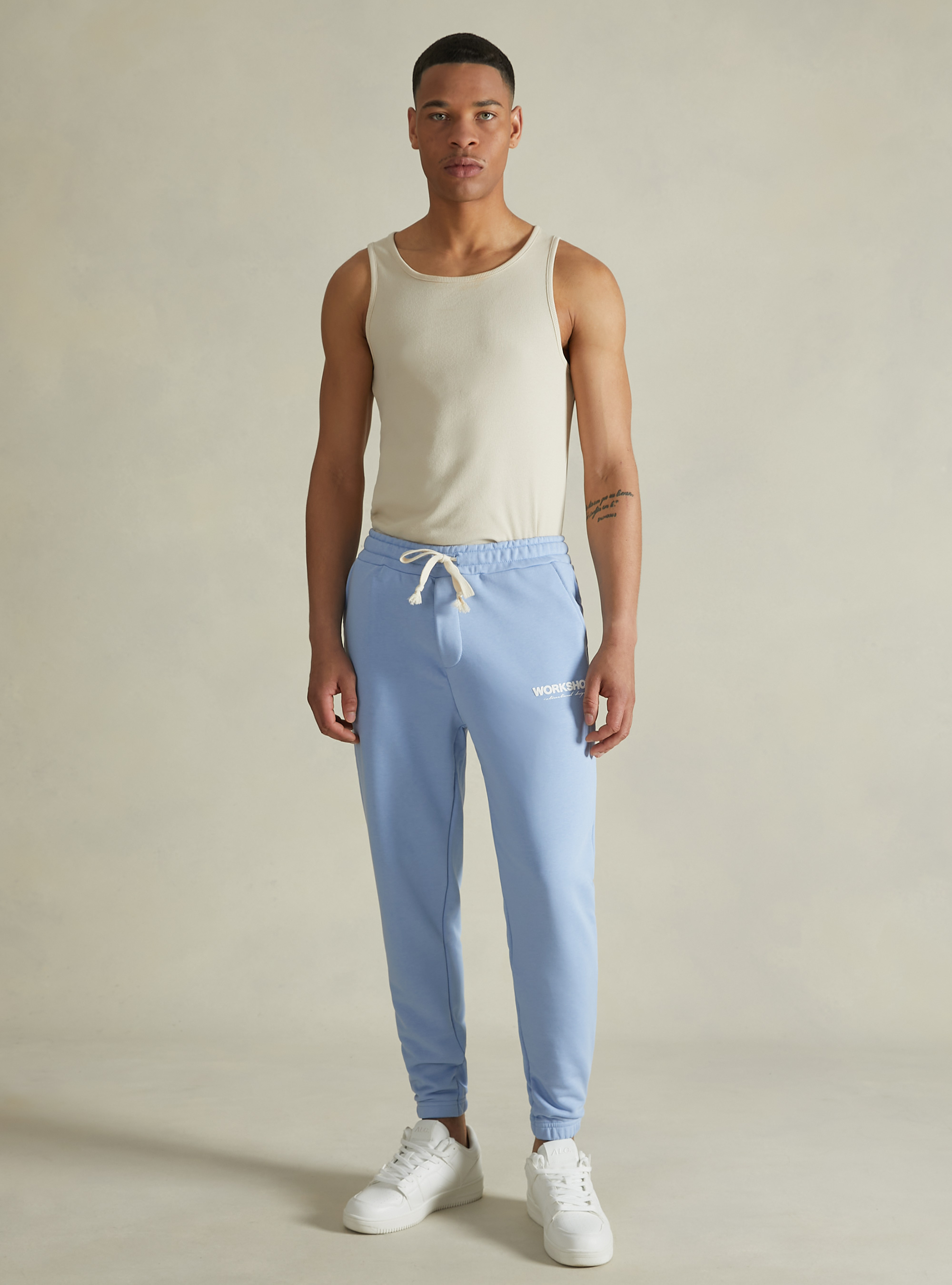 Pantalón jogger con estampado Workshop, AZ3 AZURE LIGHT