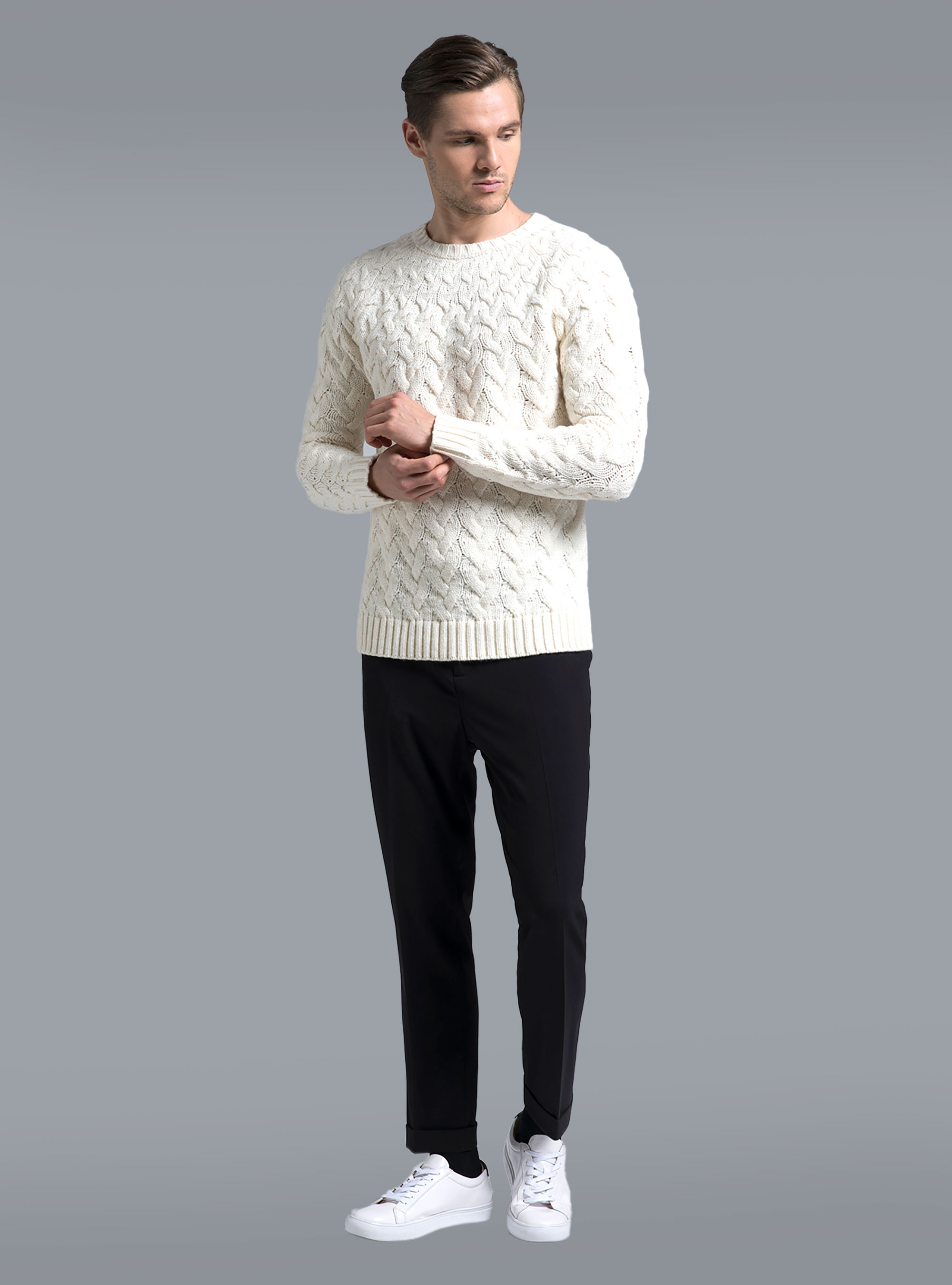 Maglia con trecce, CR&Atilde; ME