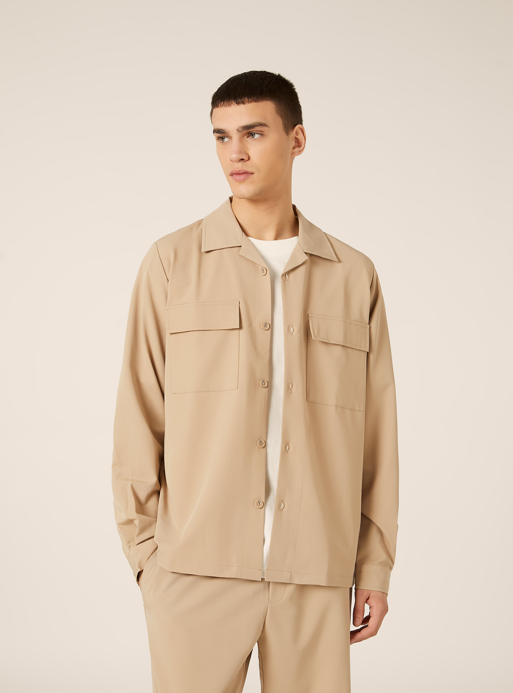 Camisa con bolsillos grandes, BG2 BEIGE MEDIUM