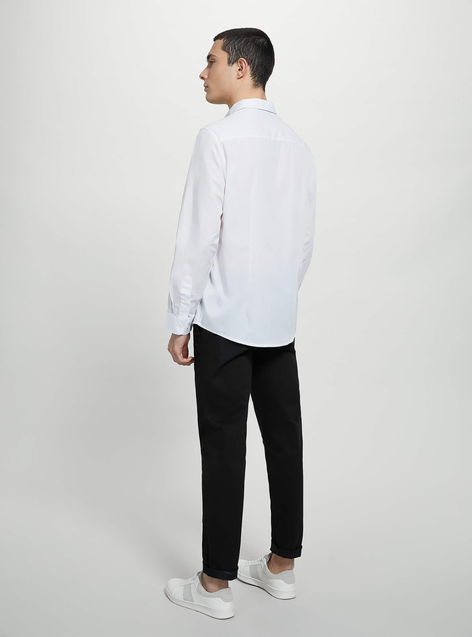 Plain-coloured long-sleeved shirt, WH1 OFF WHITE