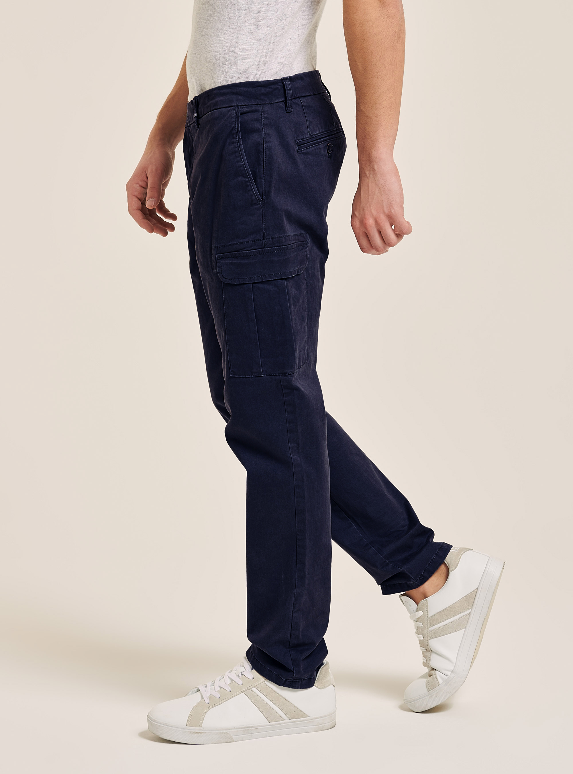 Pantalones chinos cargo de algod&oacute;n, AZUL MARINO