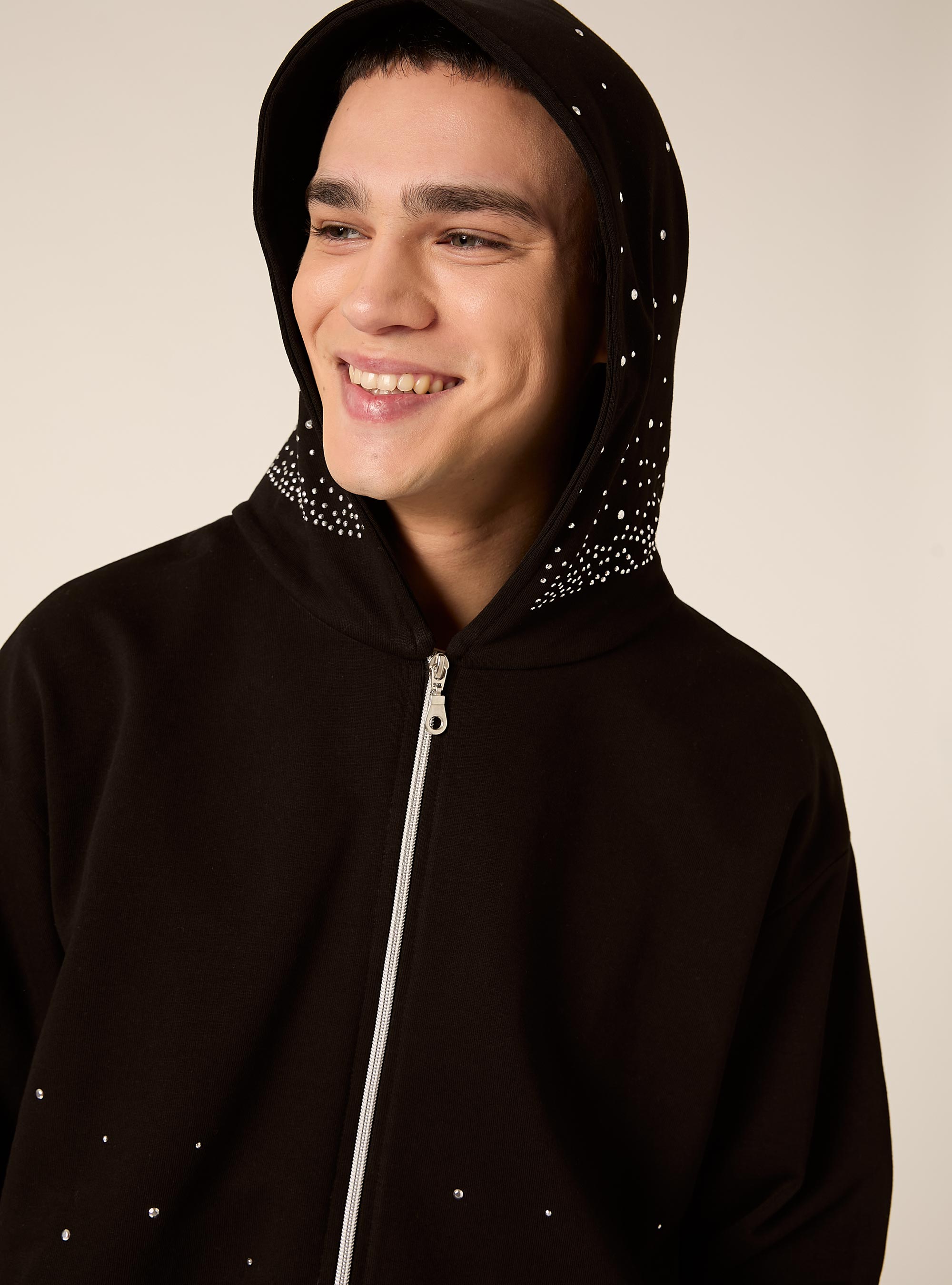 Boxy fit sweatshirt with rhinestones, BK1 BLACK