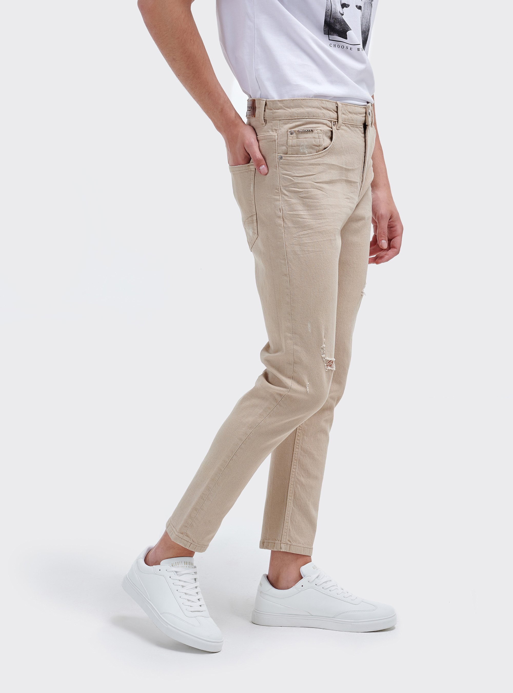 Pantaloni 5 tasche carrot fit con rotture, BEIGE