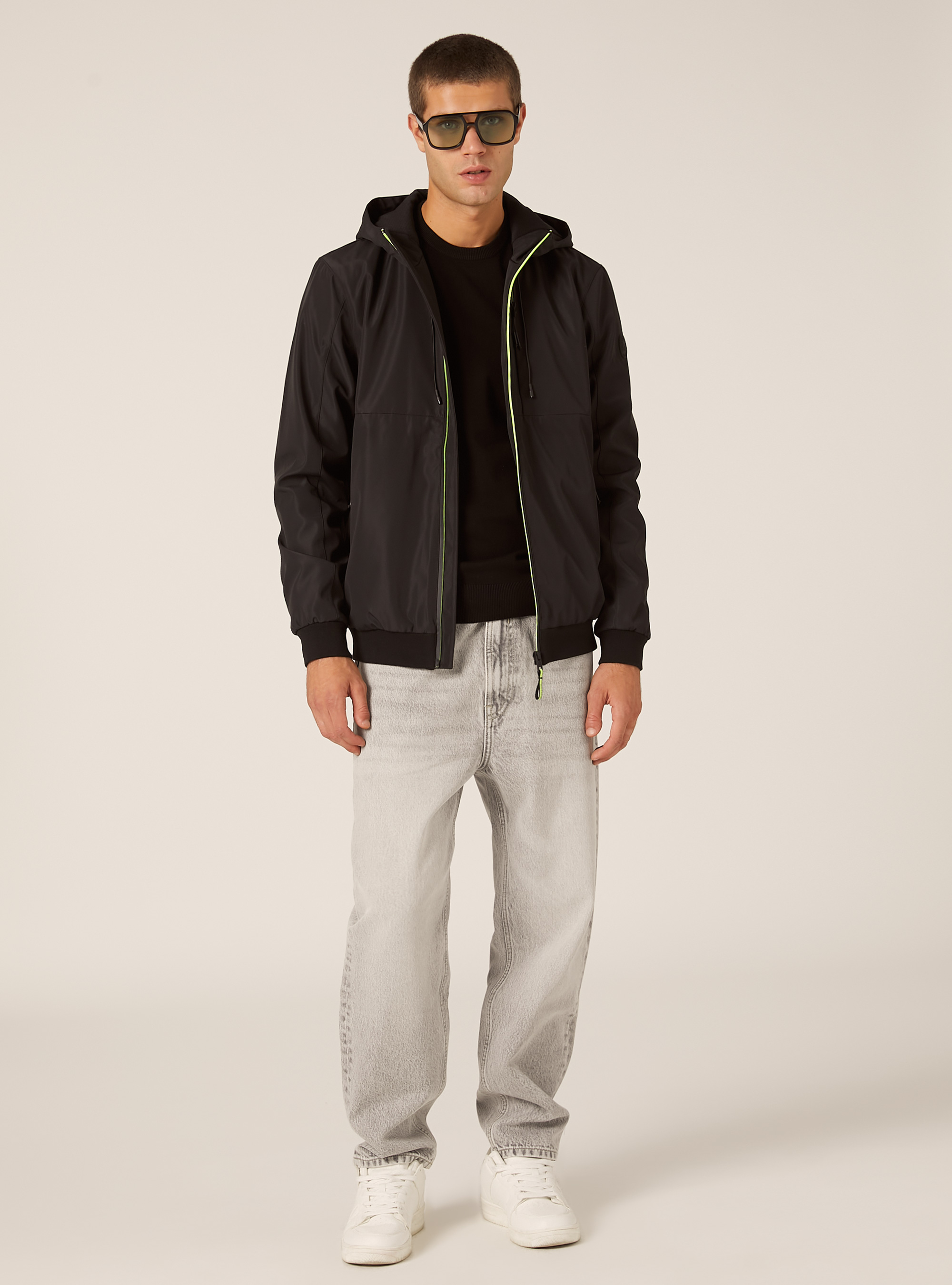 Blouson coupe-vent à capuche, BK1 BLACK