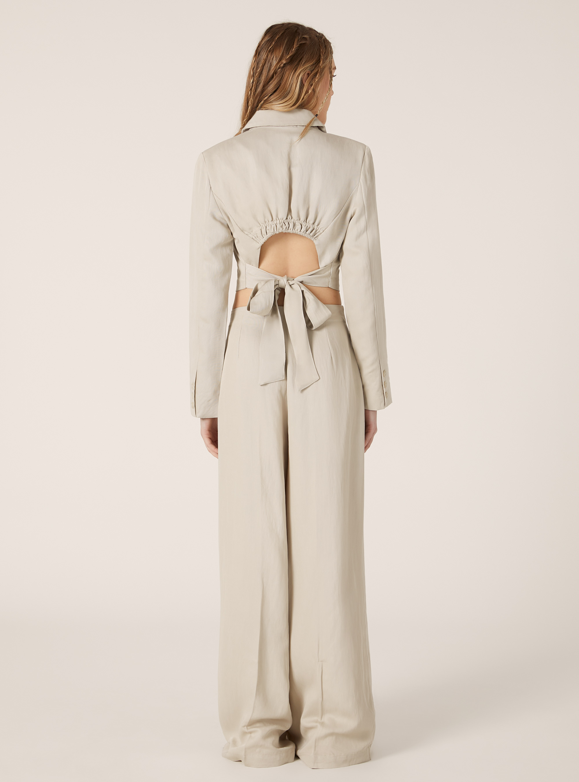 Giacca cropped con fiocco, BG2 BEIGE MEDIUM