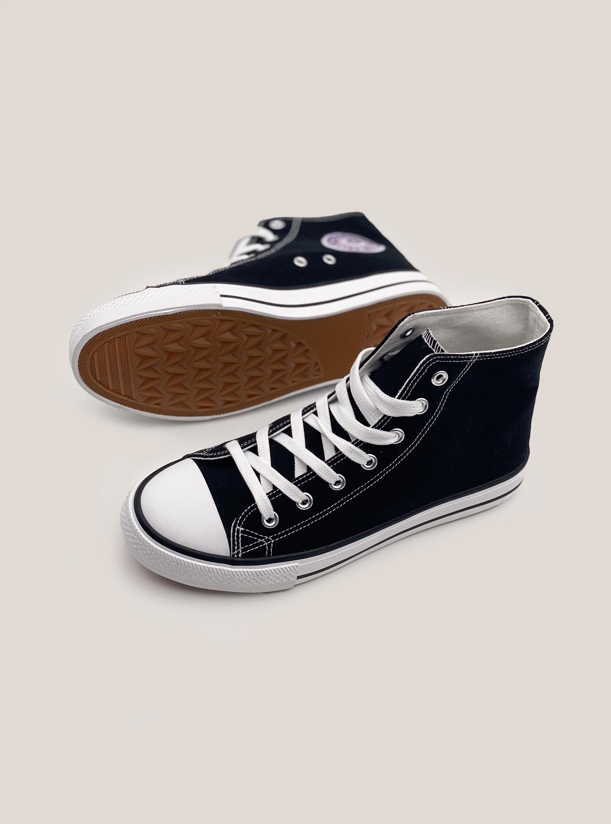 Canvas half-boot trainer with patches, BLACK