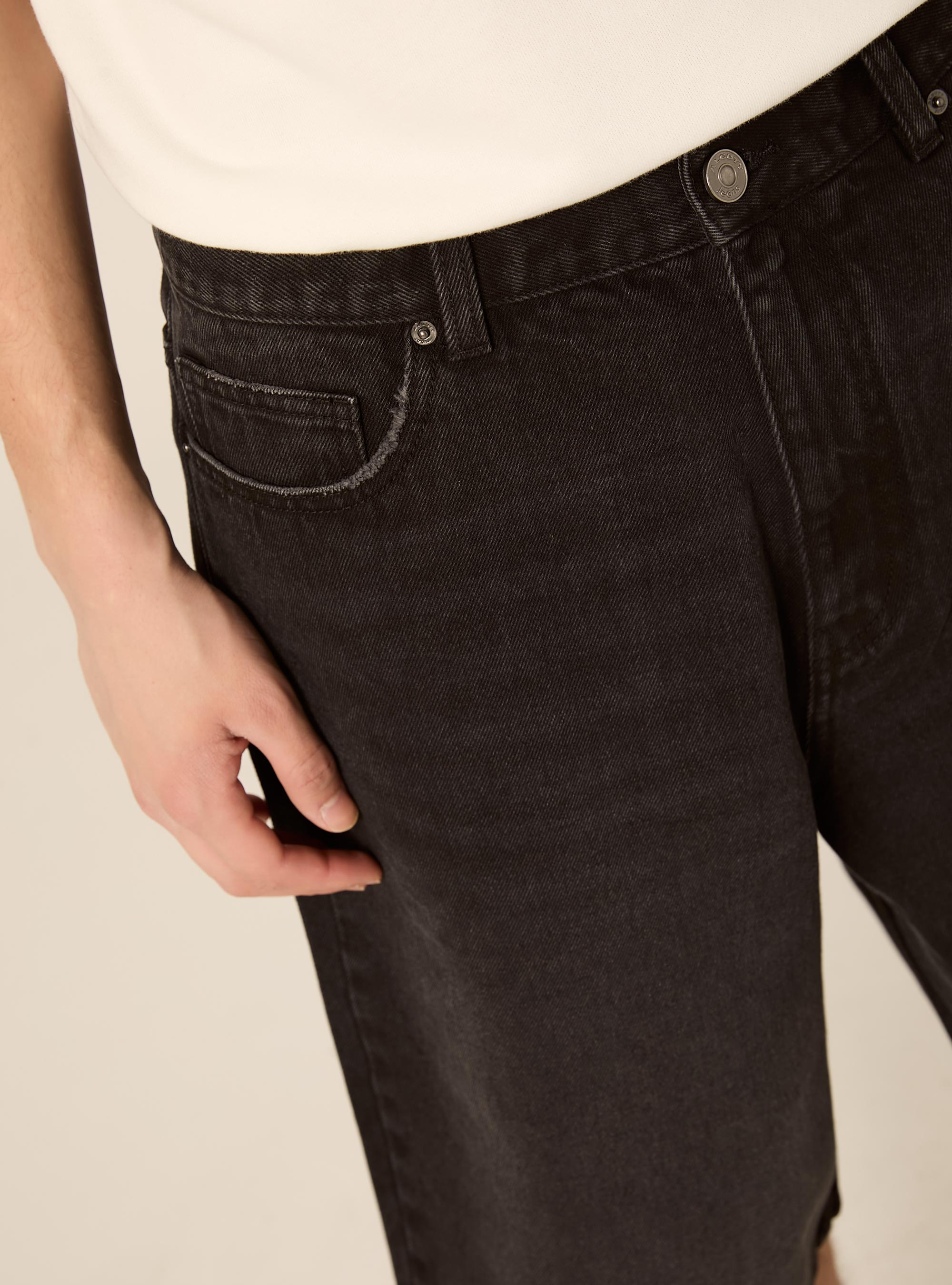 Bermuda jort fit  in denim, D000 BLACK