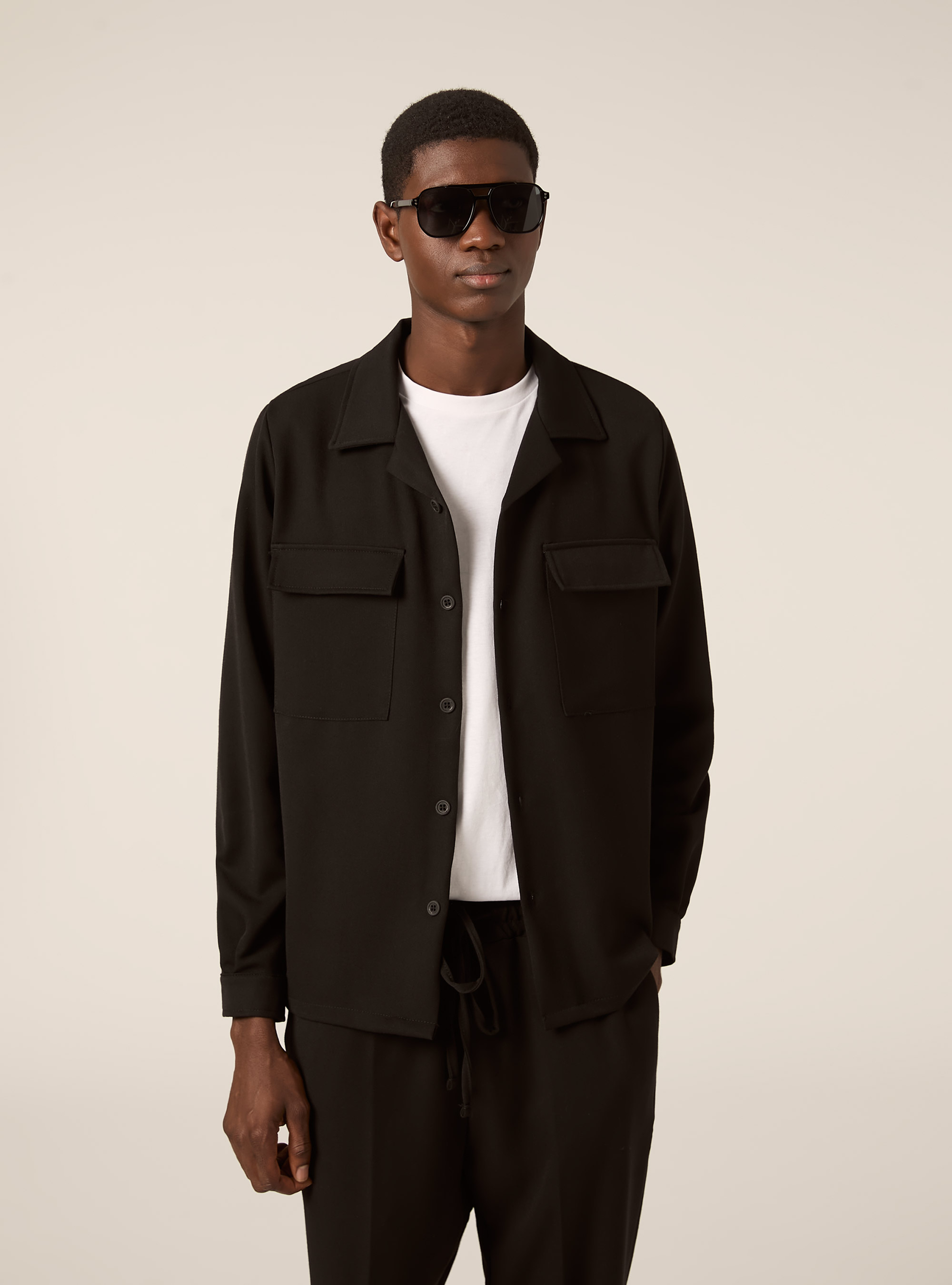 Camicia basic con tasconi, BK1 BLACK