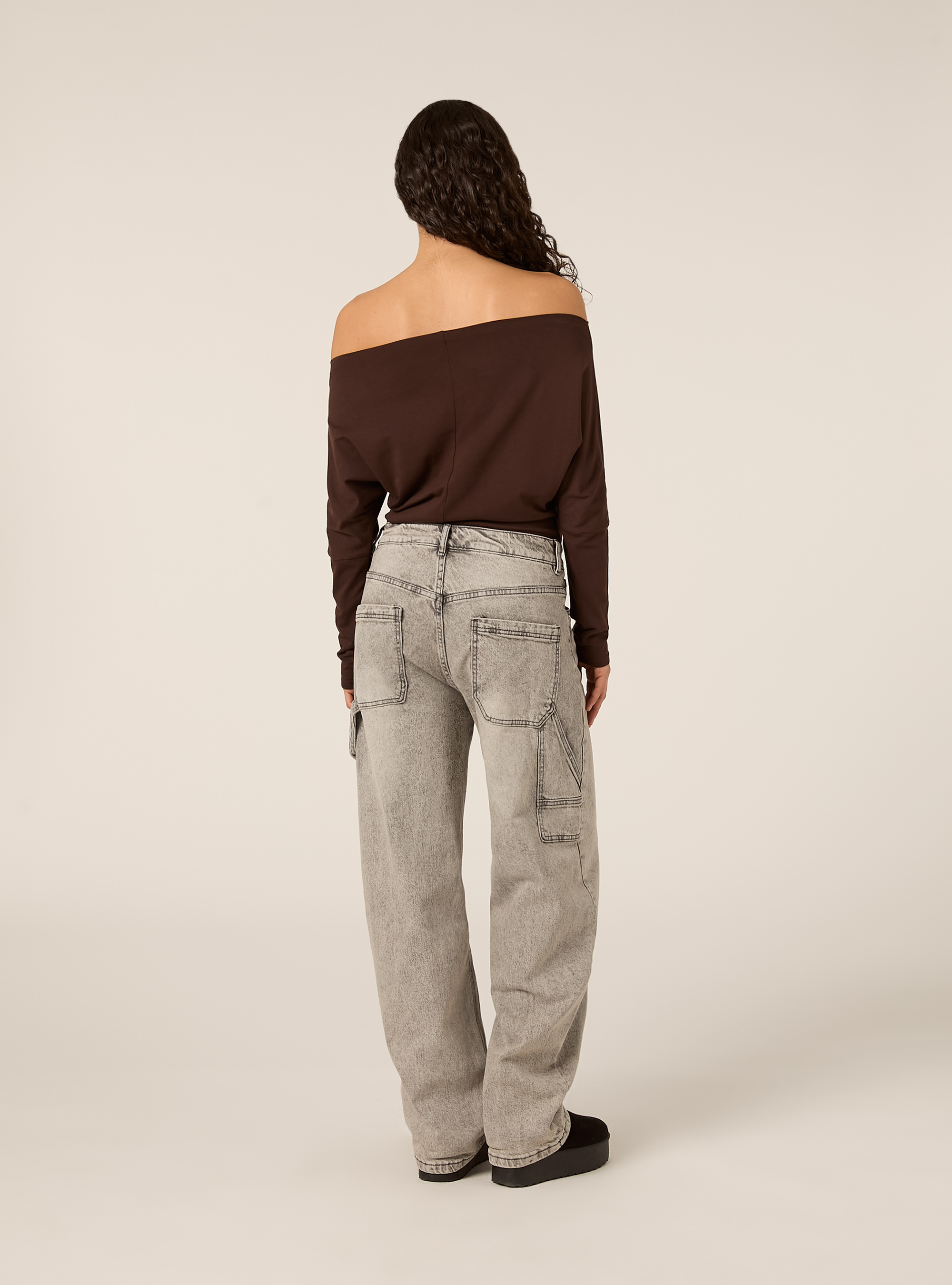 T-shirt a maniche lunghe asimmetrica, BR1 BROWN DARK