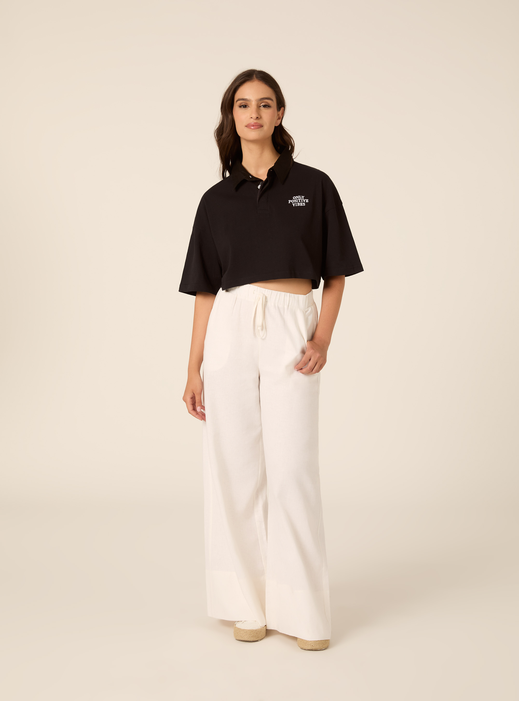 Polo crop tinta unita con ricamo, BK1 BLACK