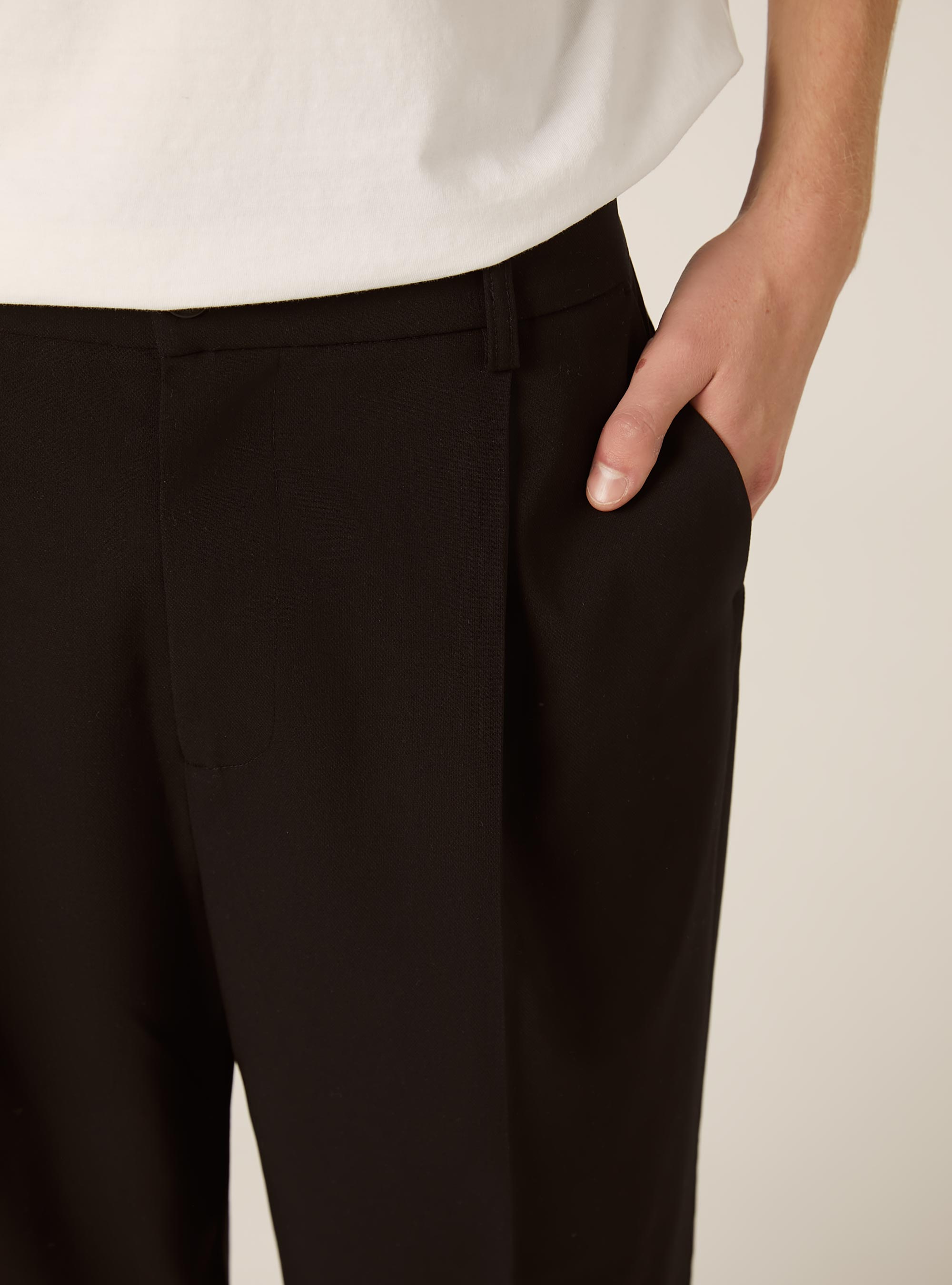 Pantalones de corte entallado y pierna ancha, BK1 BLACK