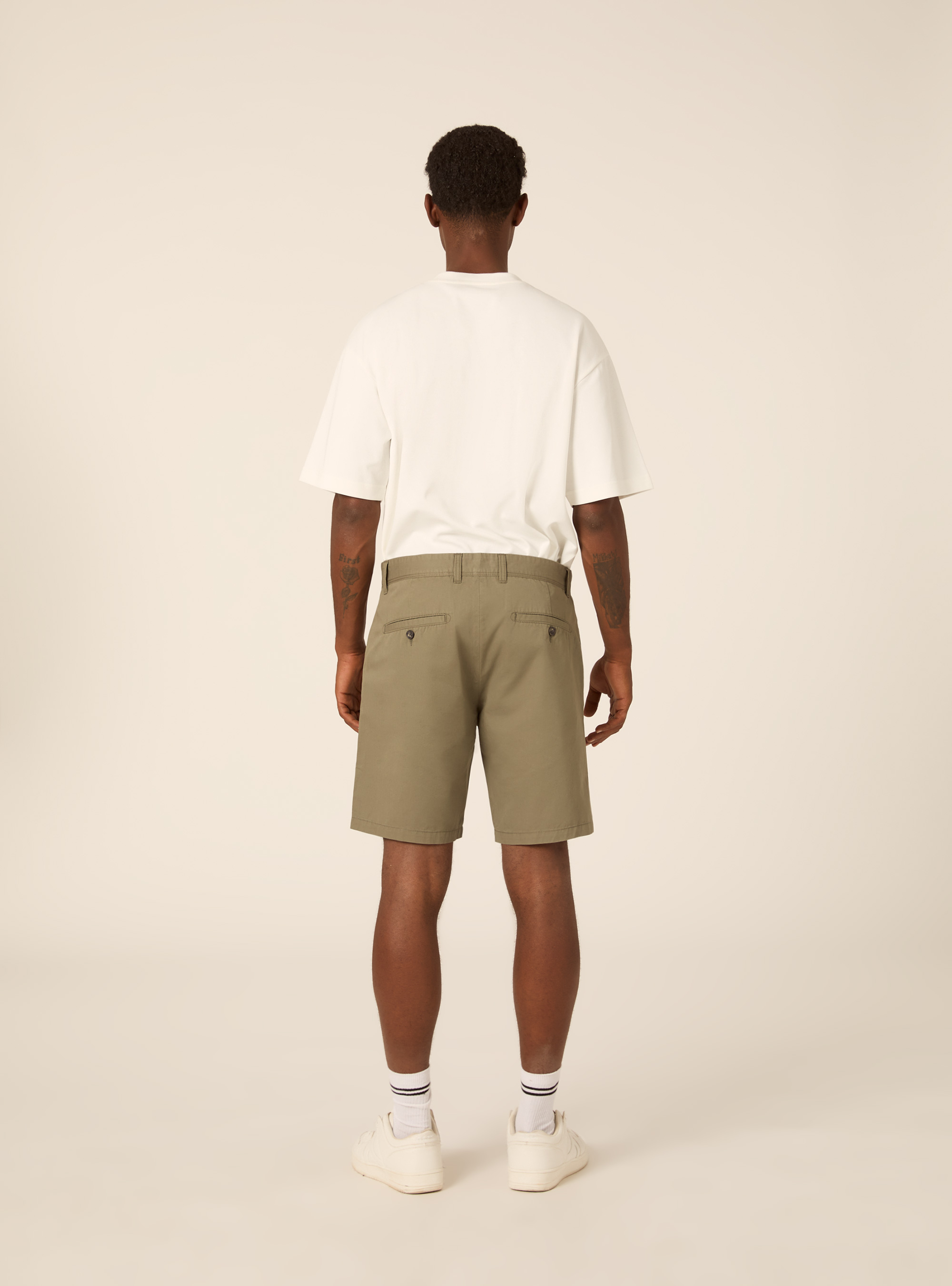 Bermudas de sarga de ajuste liso, KY1 KAKY DARK