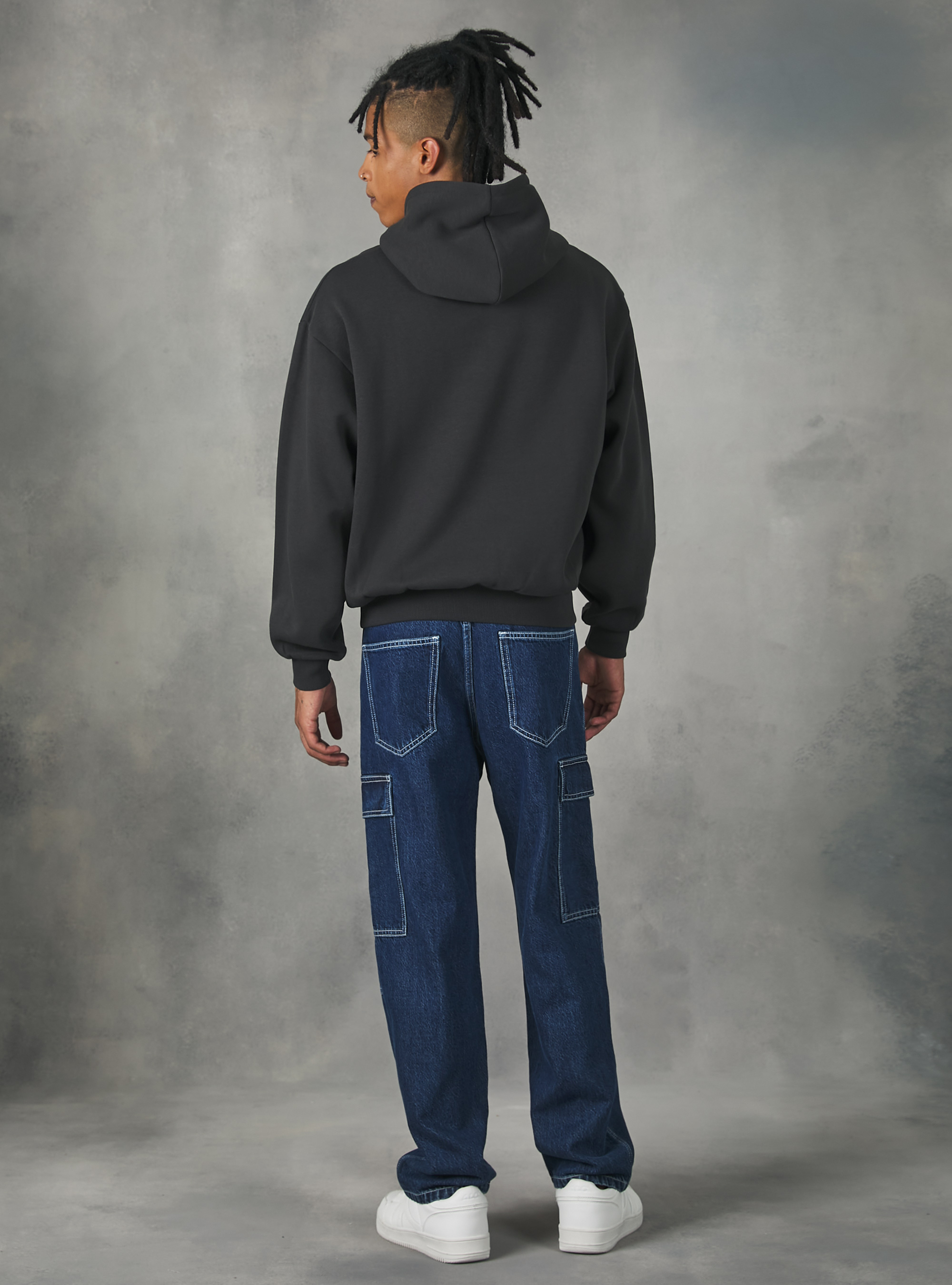 Sudadera con capucha Boxy Fit, BK3 BLACK CHARCOAL