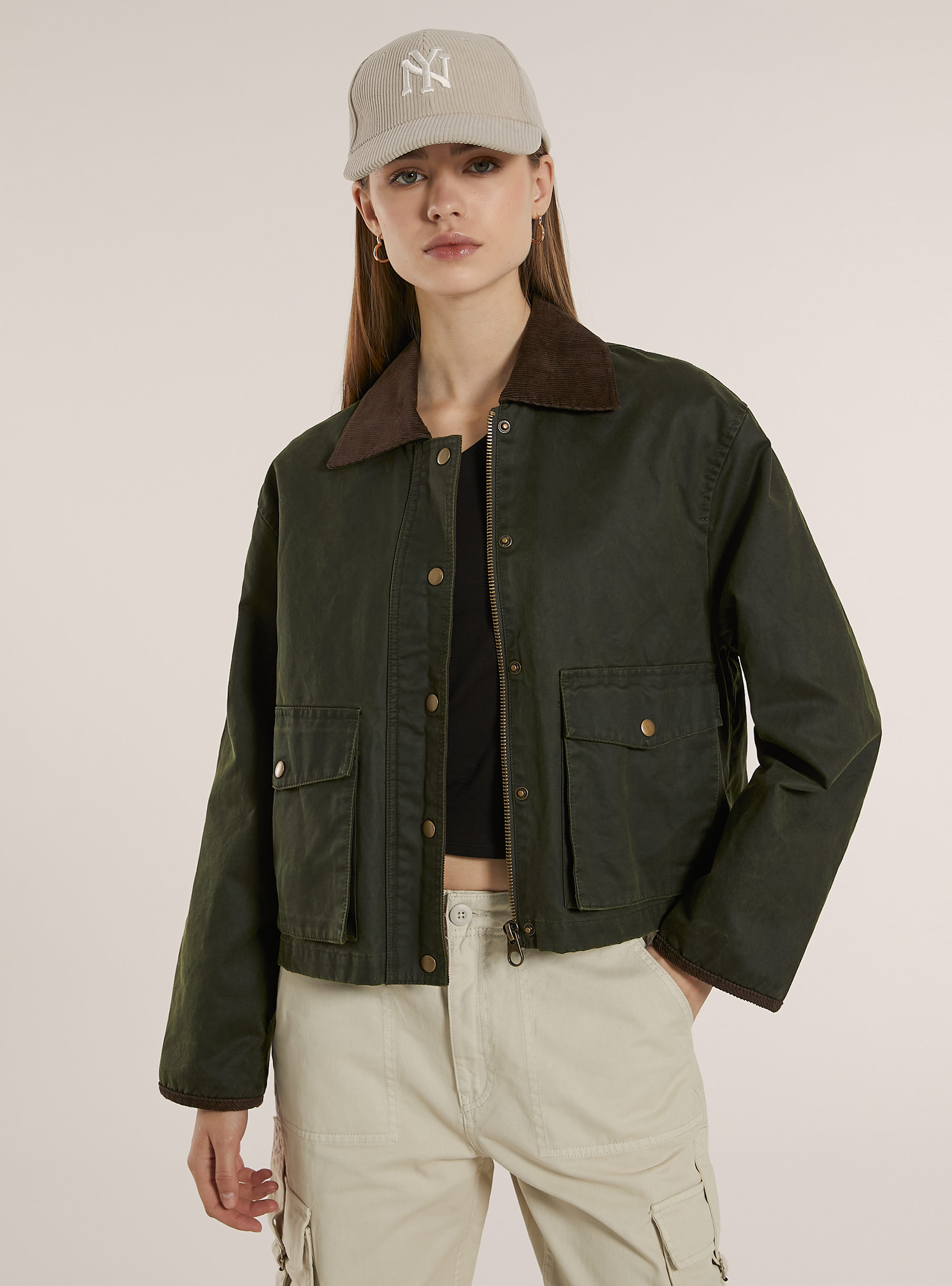 Cropped jacket with velvet collar, KY1 KAKY DARK