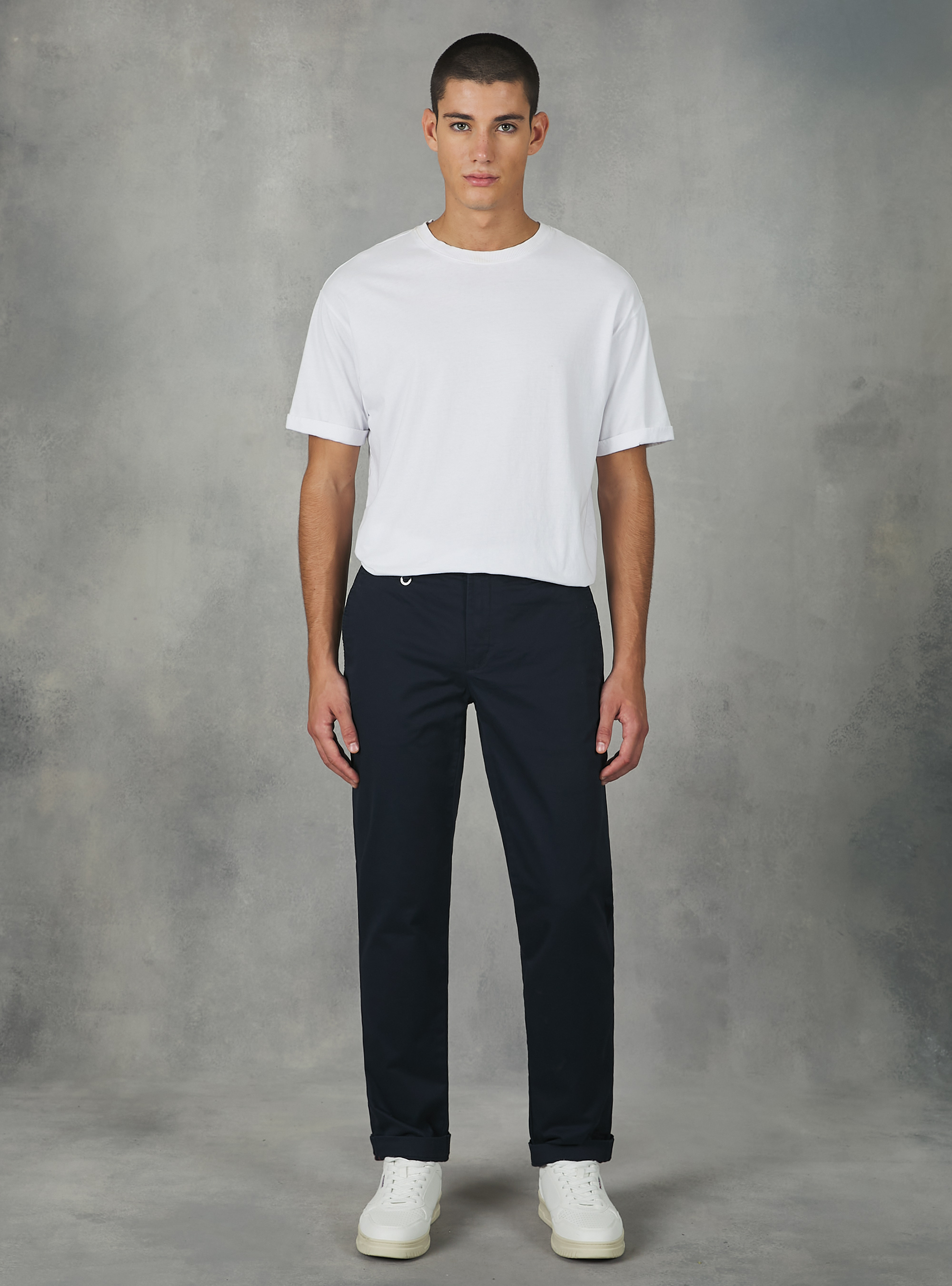 Pantalón chino de sarga de algodón elástico, NA1 NAVY DARK