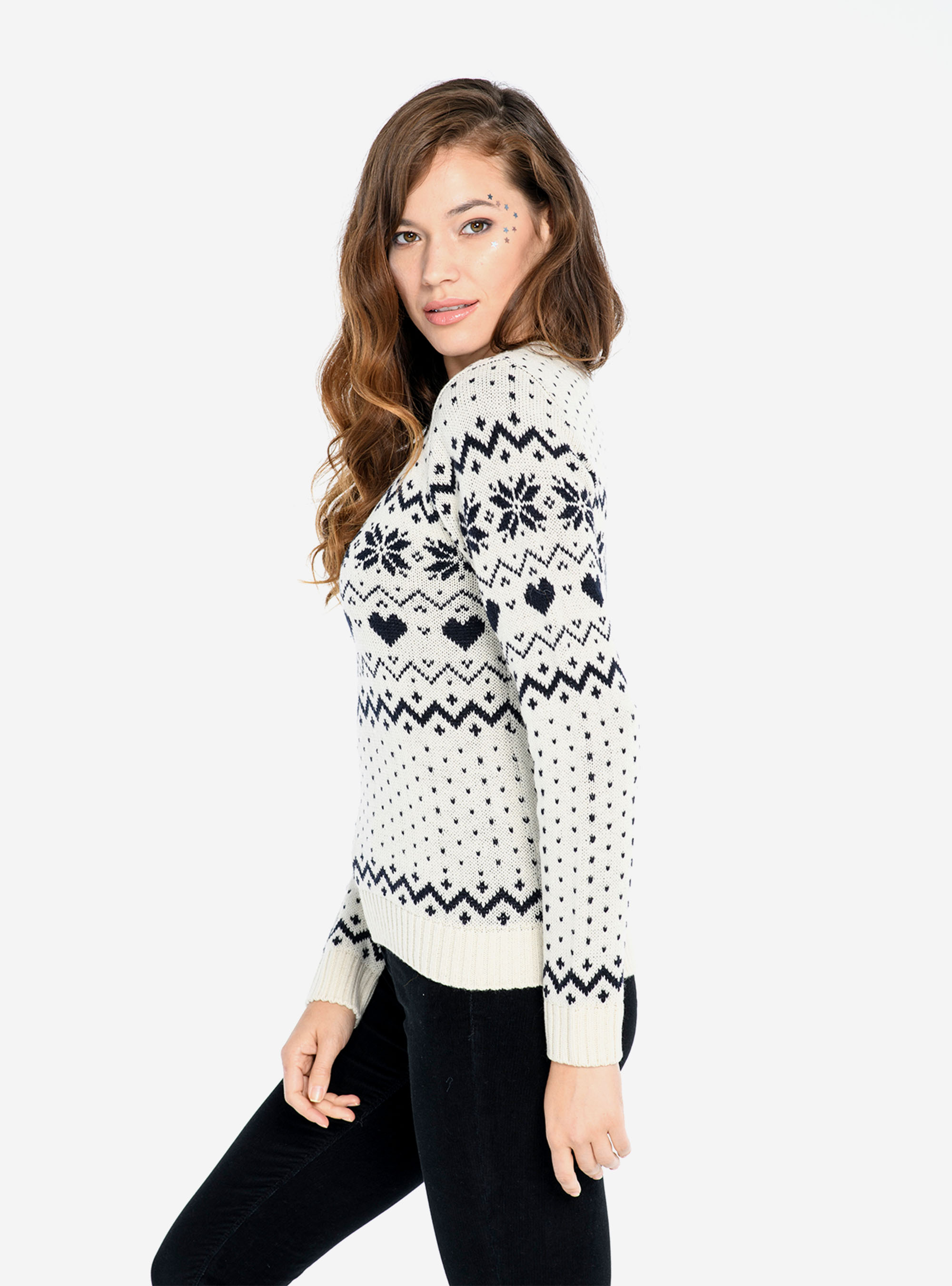 JERSEY DE CUELLO REDONDO CON MOTIVOS NAVIDEÑOS, CREMA