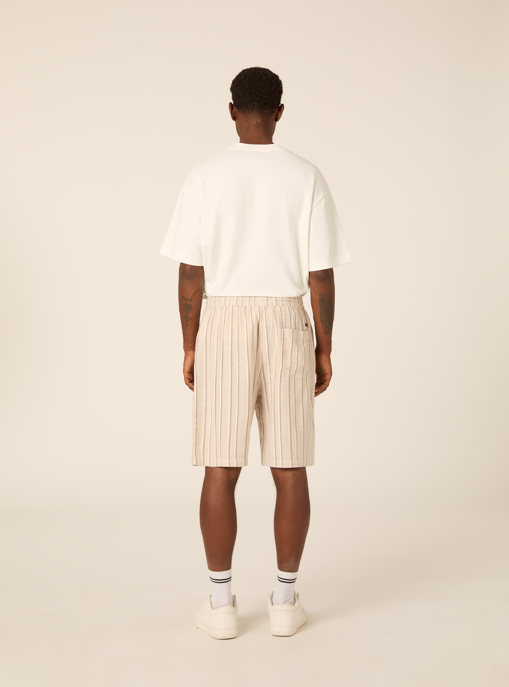 Bermuda a righe con elastico in vita, BG2 BEIGE MEDIUM