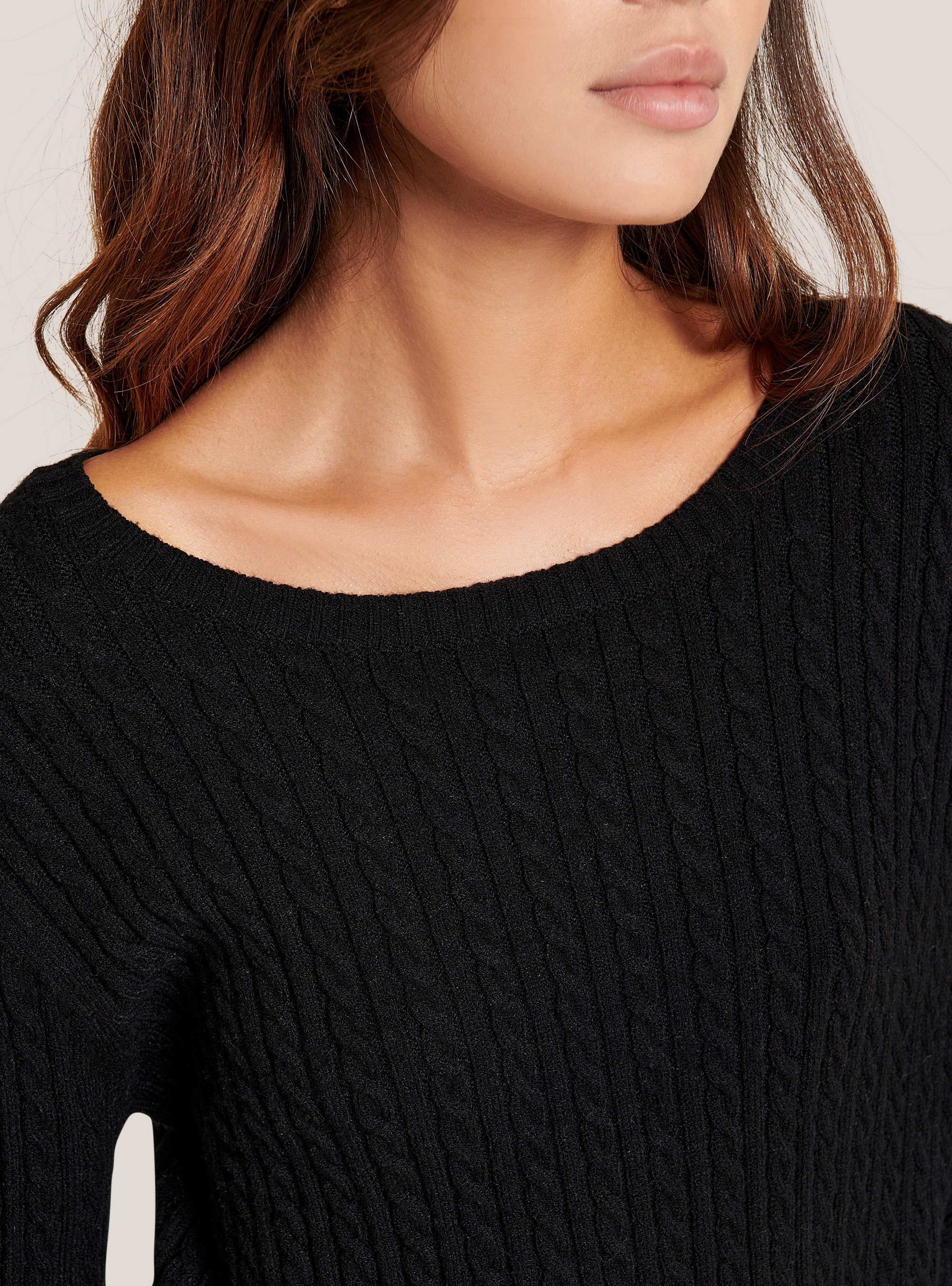 Cropped pullover with braids soft touch, BLACK