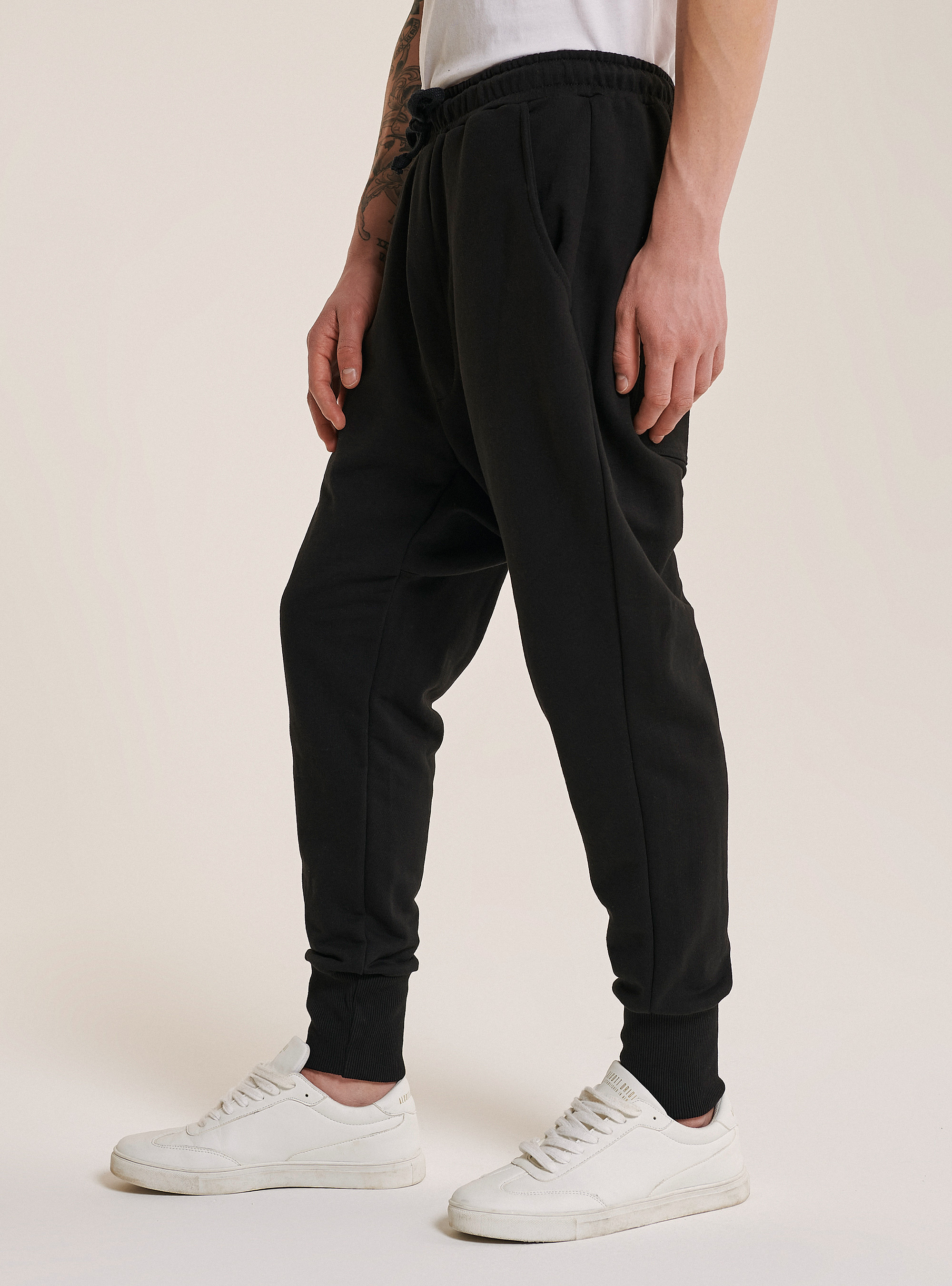 Basic fleece jogger with low crotch, BLACK