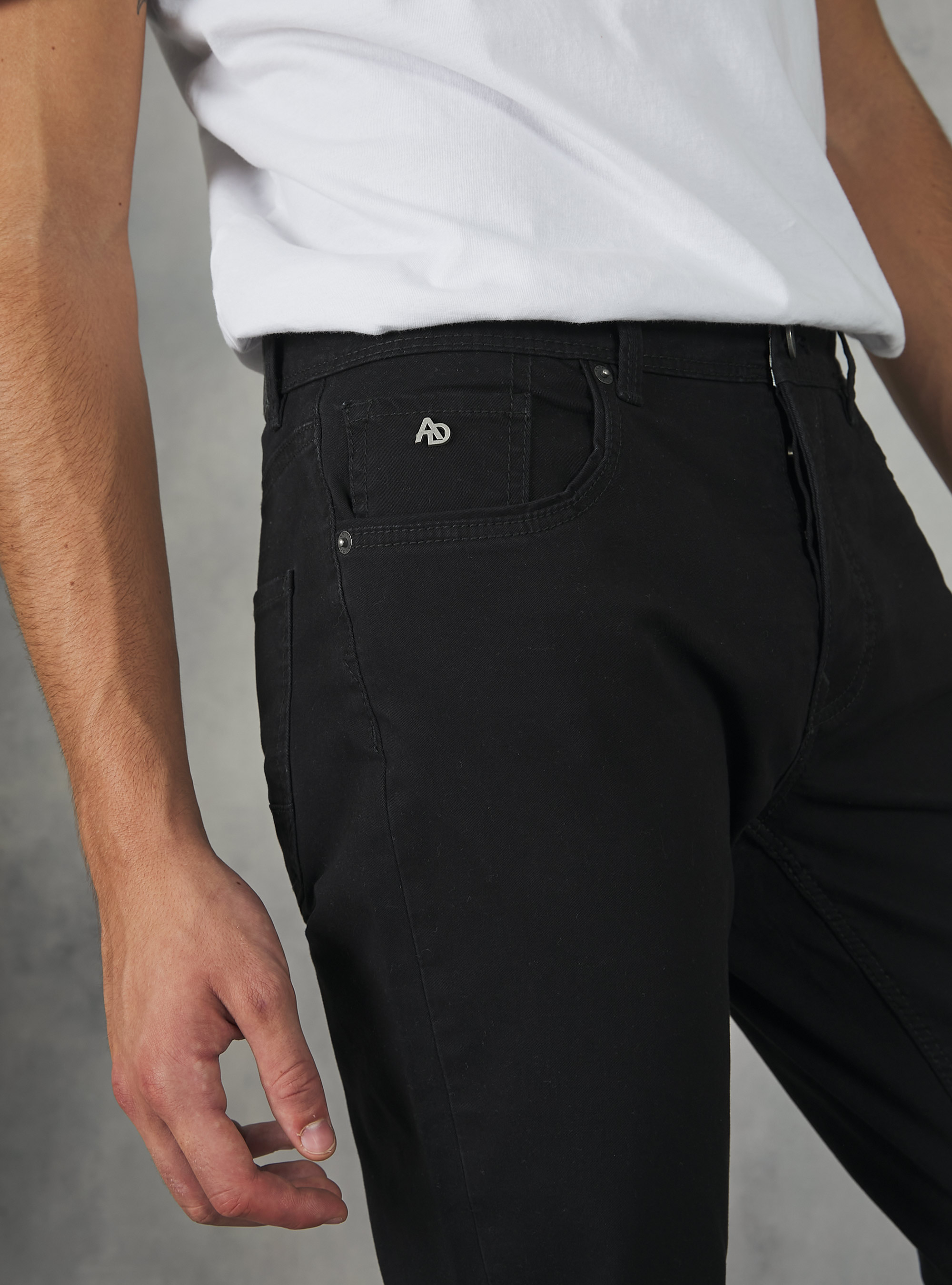 Pantalones ajustados de algod&oacute;n, BK1 BLACK