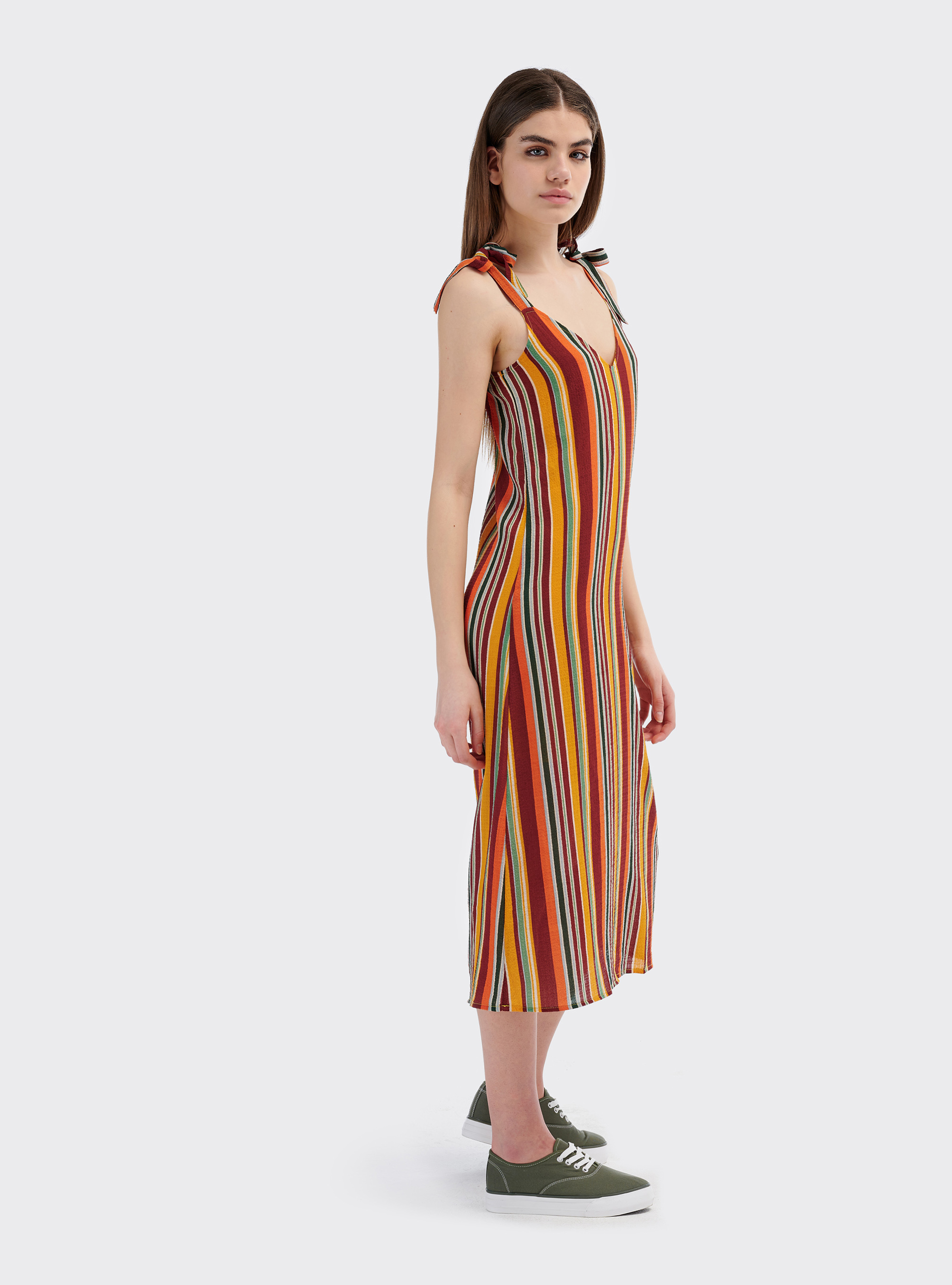 Vestito midi a righe comfort fit, MULTICOLORE