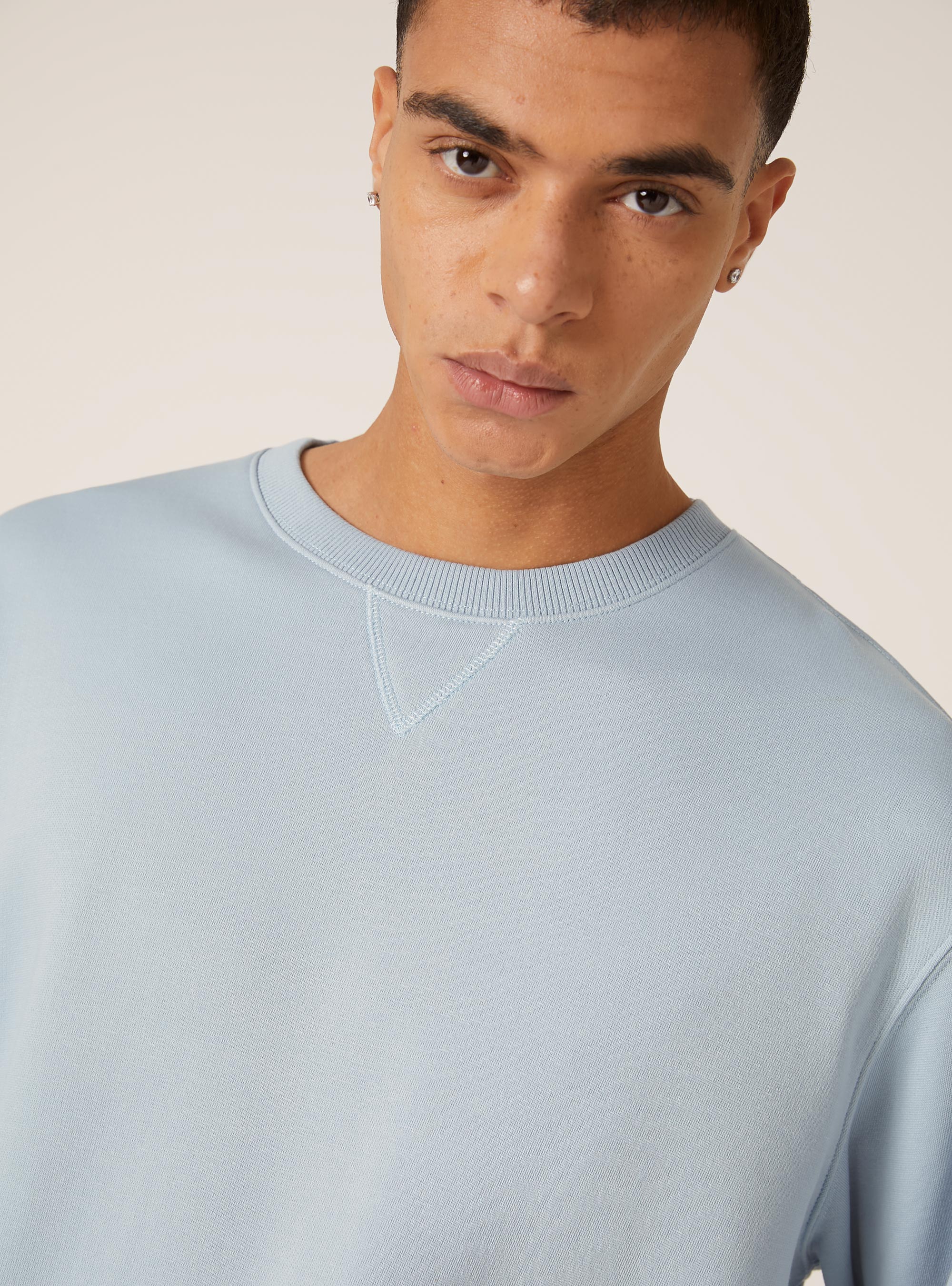 Sudadera de cuello redondo en color liso, AZ3 AZURE LIGHT