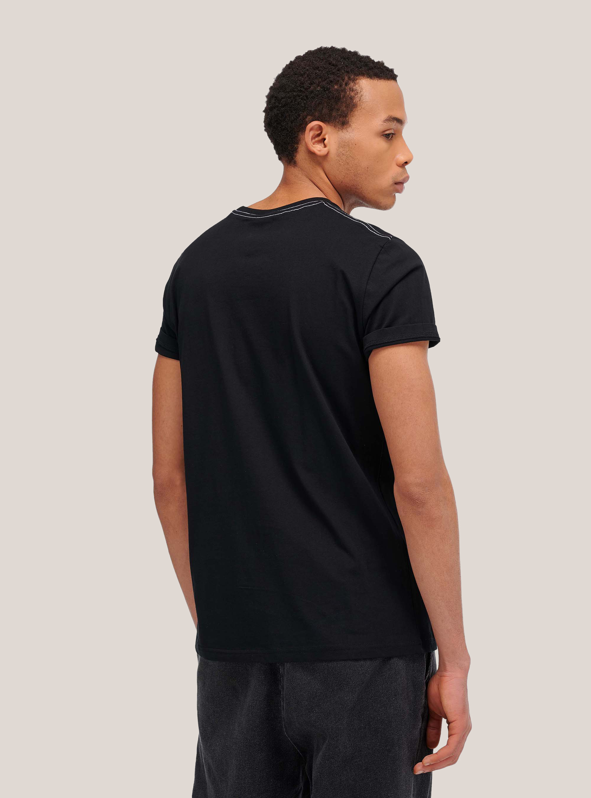 T-shirt with Alcott logo, BLACK
