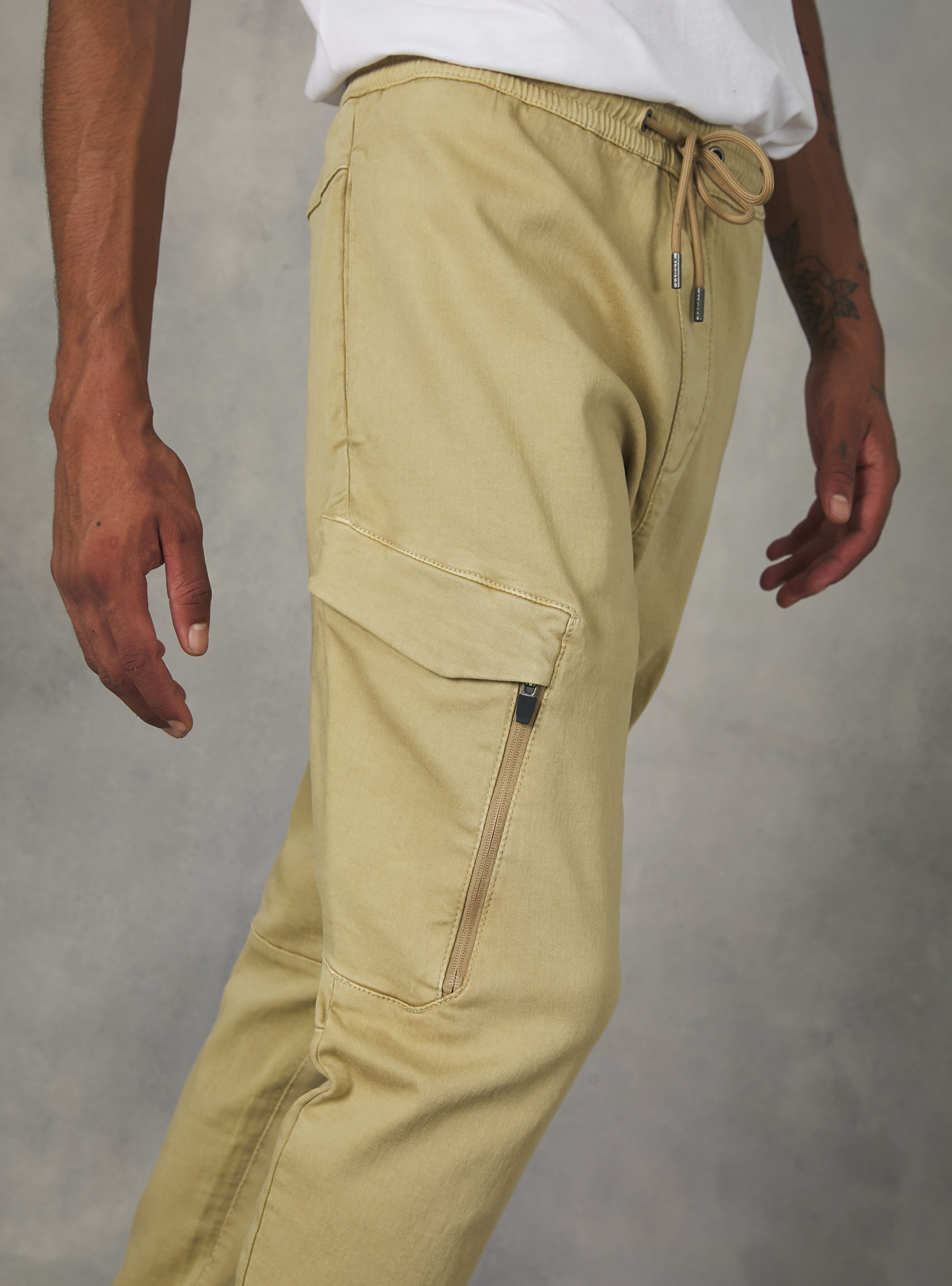 Jogger trousers with large pockets, TB3 TOBACCO LIGHT