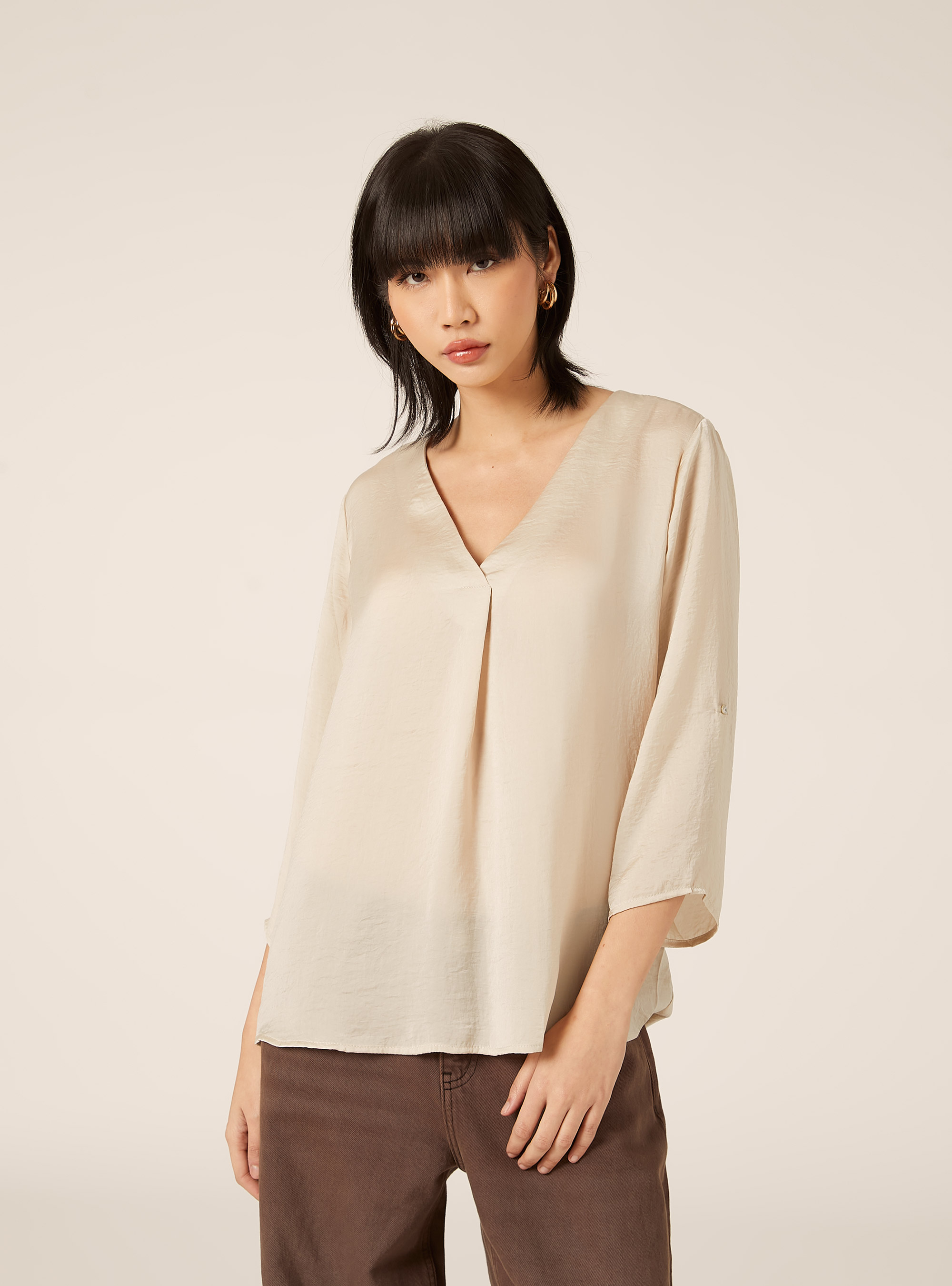 Plain neckline blouse, BG3 BEIGE LIGHT