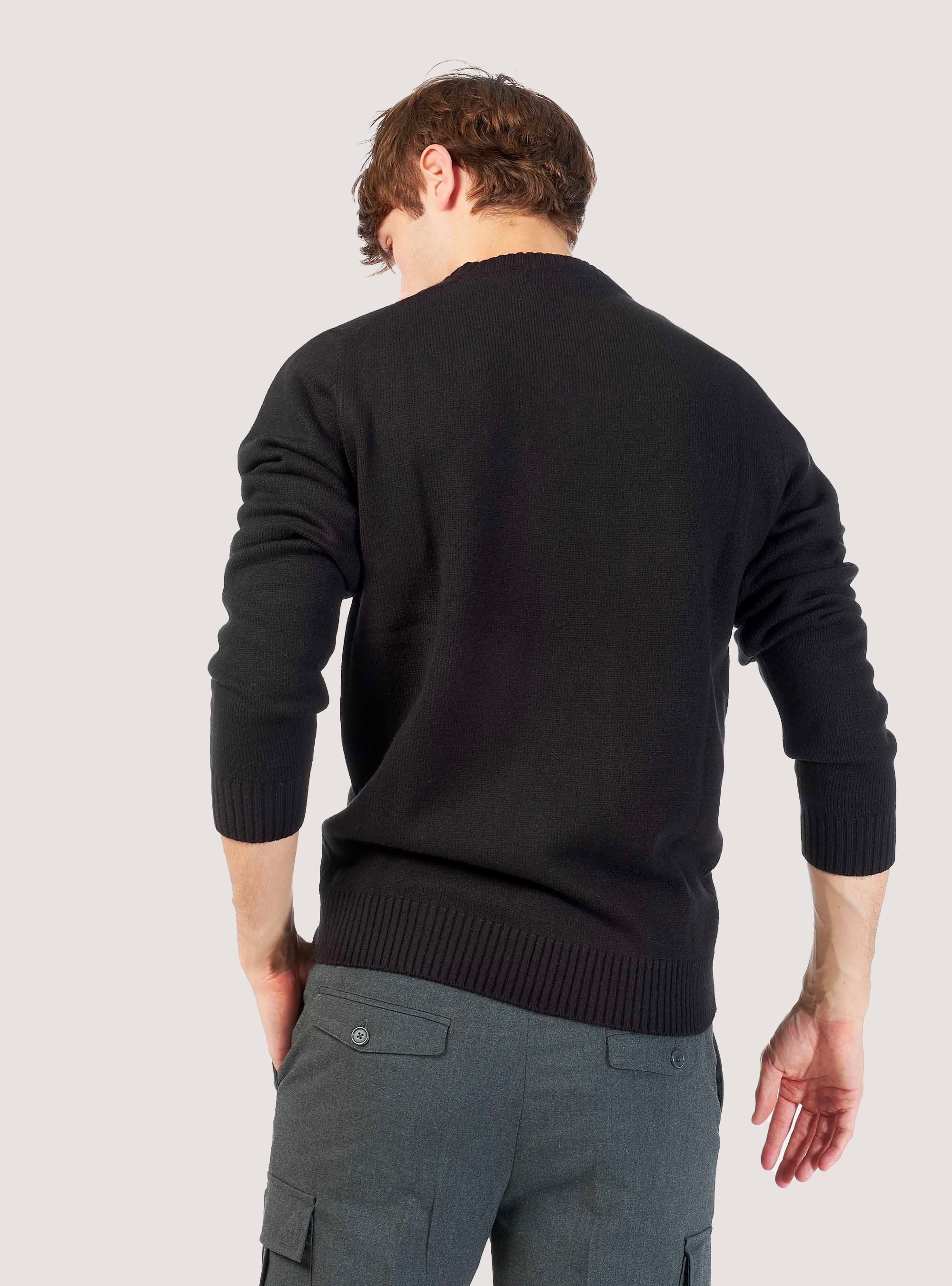 JERSEY CUELLO REDONDO, NEGRO